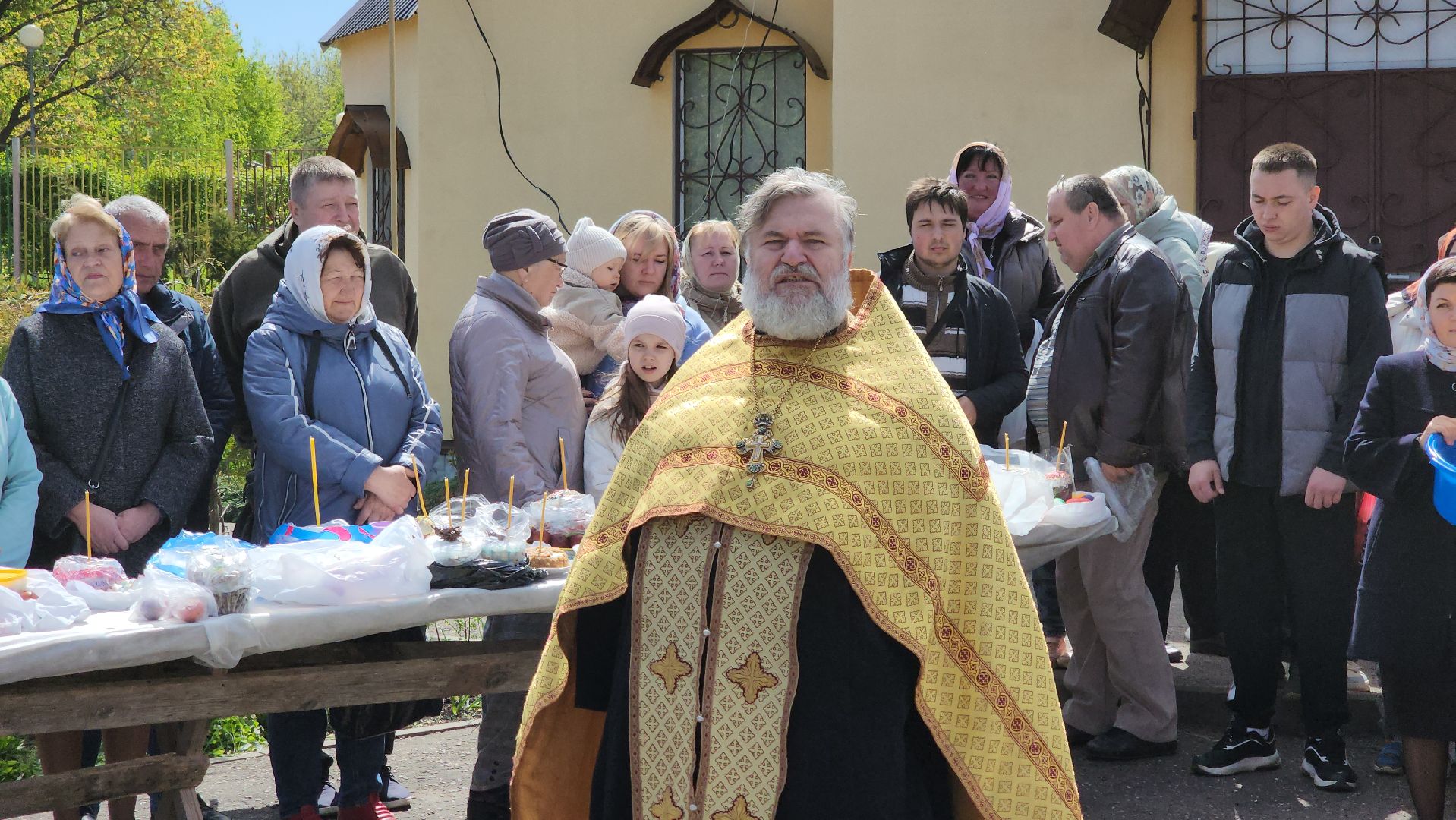 кашира, храм петра и февронии, пасха, великая суббота, освящение куличей, освящение пасхальных яиц,