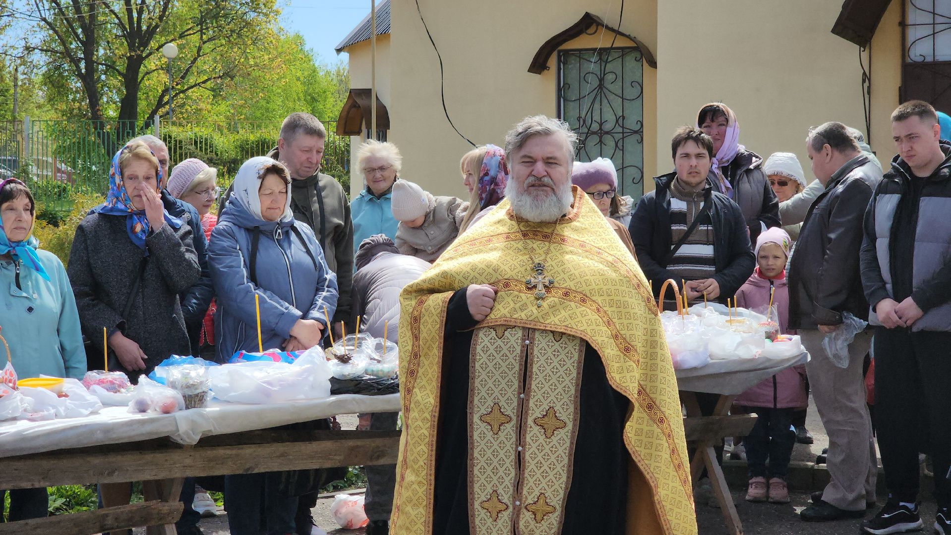 кашира, храм петра и февронии, пасха, великая суббота, освящение куличей, освящение пасхальных яиц,