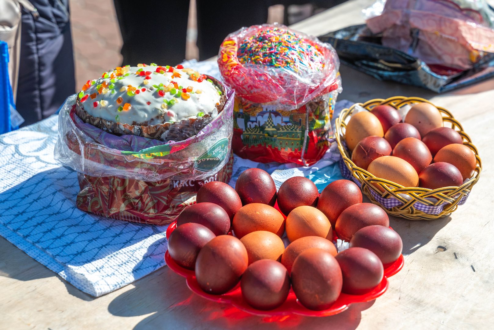 Реутов, Троицкий храм, Храм Казанской иконы Божьей Матери, Пасха, Христос воскрес, куличи, яйца, освящение, освящение куличей,
