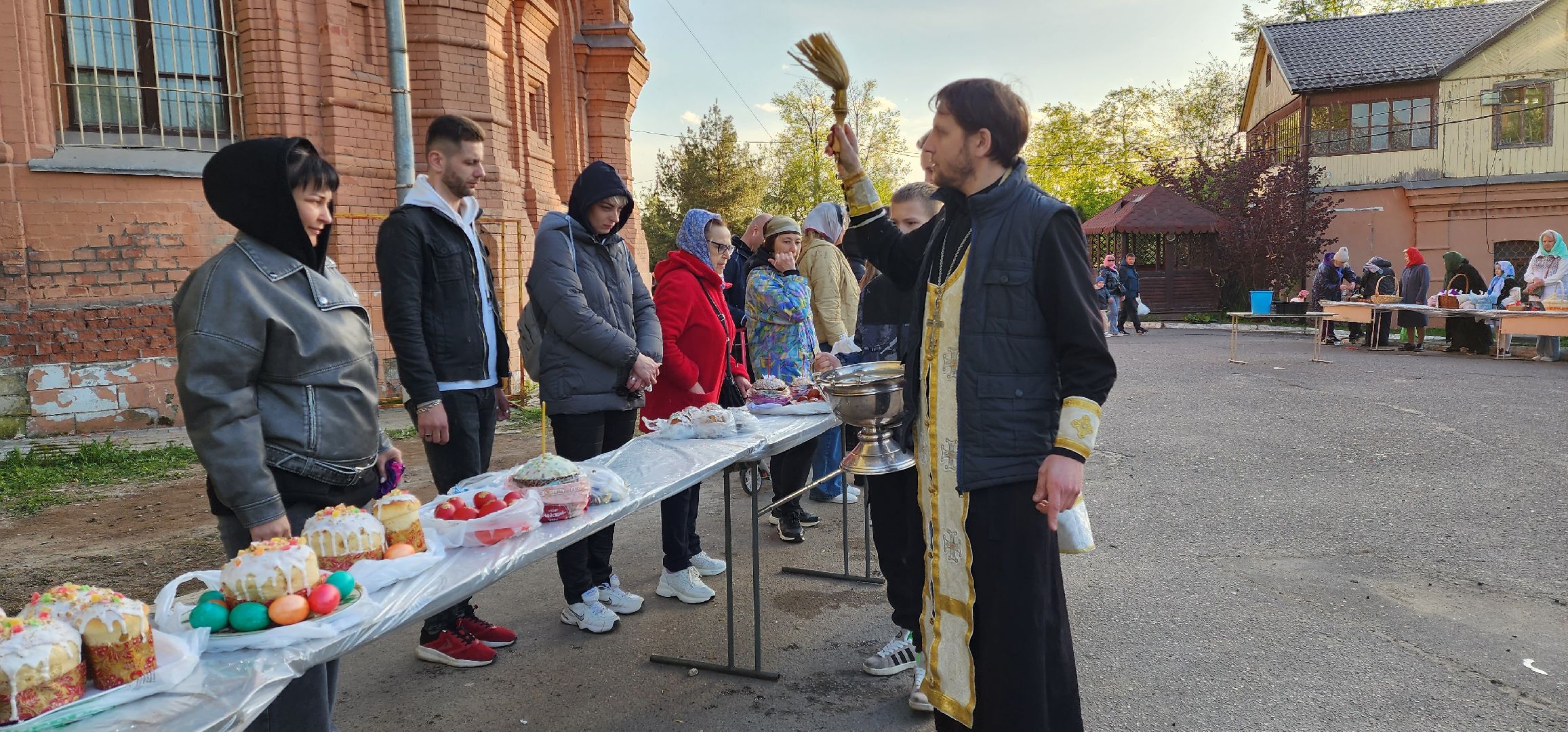 раменское, религия, пасха, освящение куличей, троицкий храм,