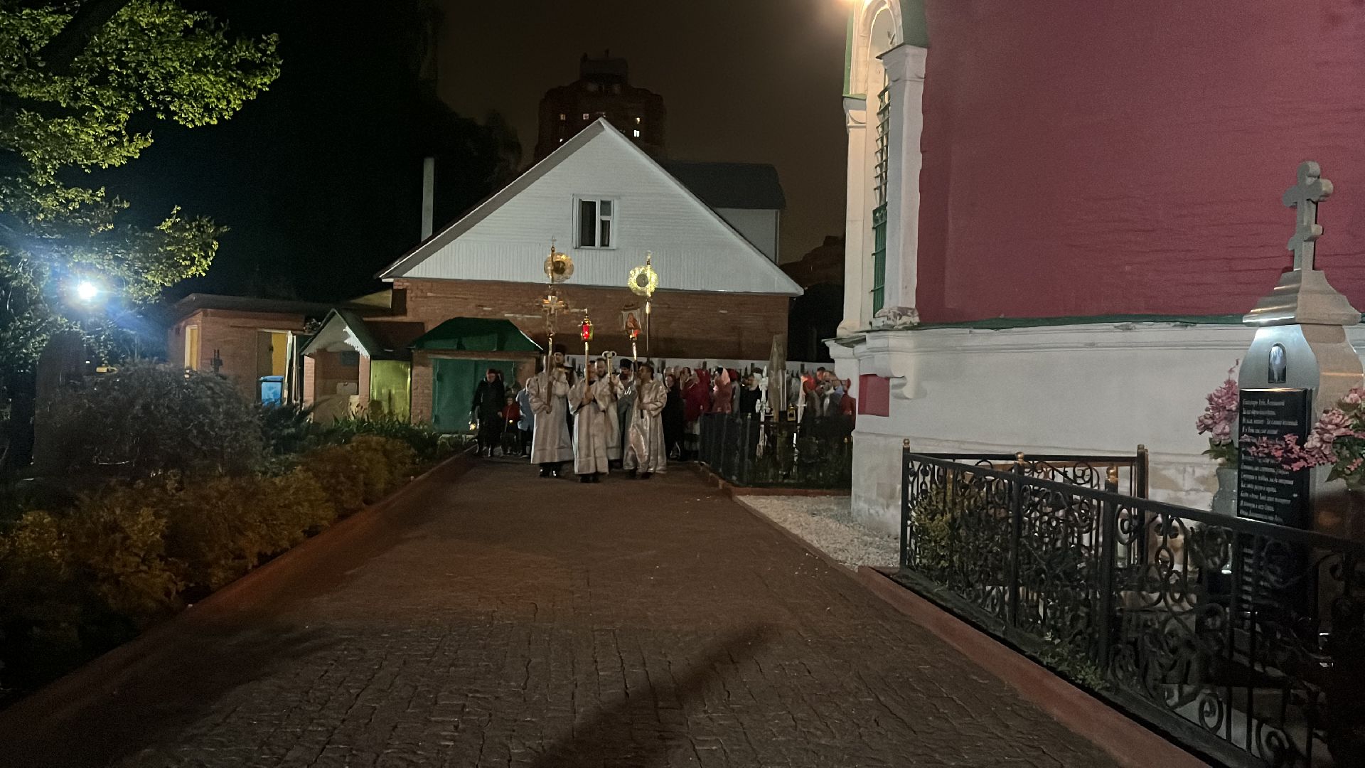 пасха, пасхальное богослужение, крестный ход, церковь, церковный праздник,