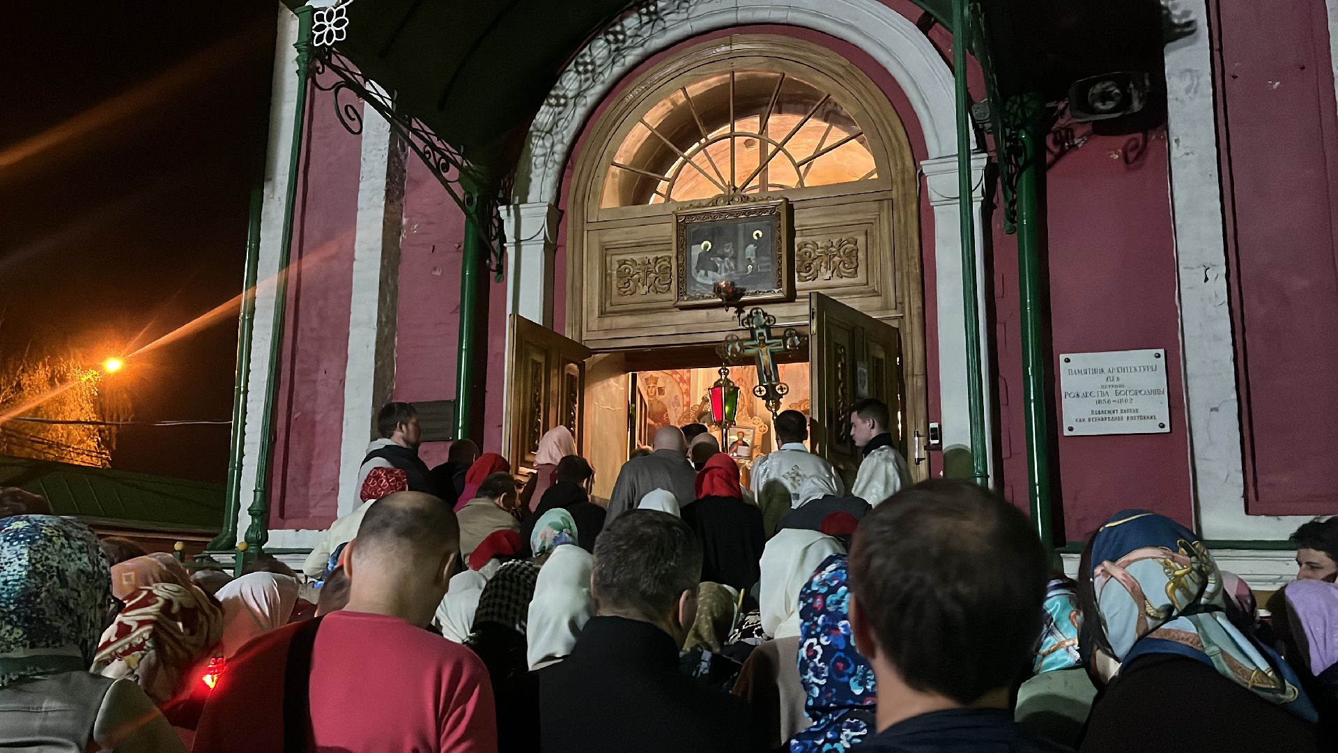 пасха, пасхальное богослужение, крестный ход, церковь, церковный праздник,