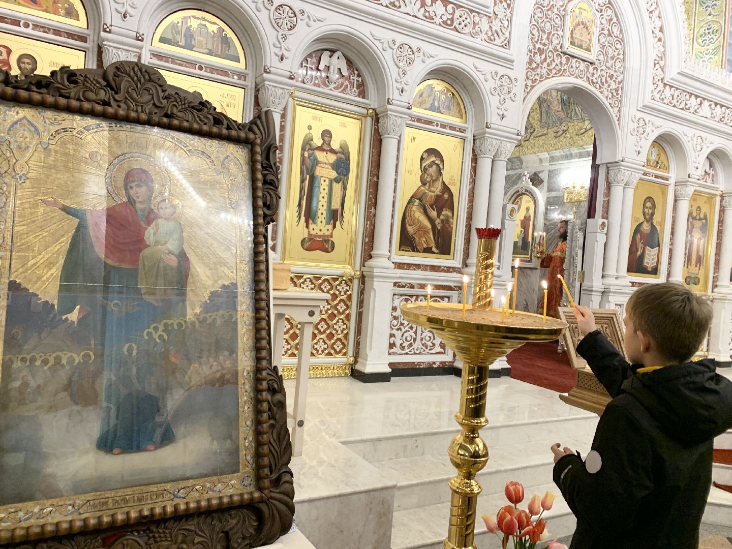 Балашиха, Подмосковье, пасхальное богослужение, Пасха, крестный ход,