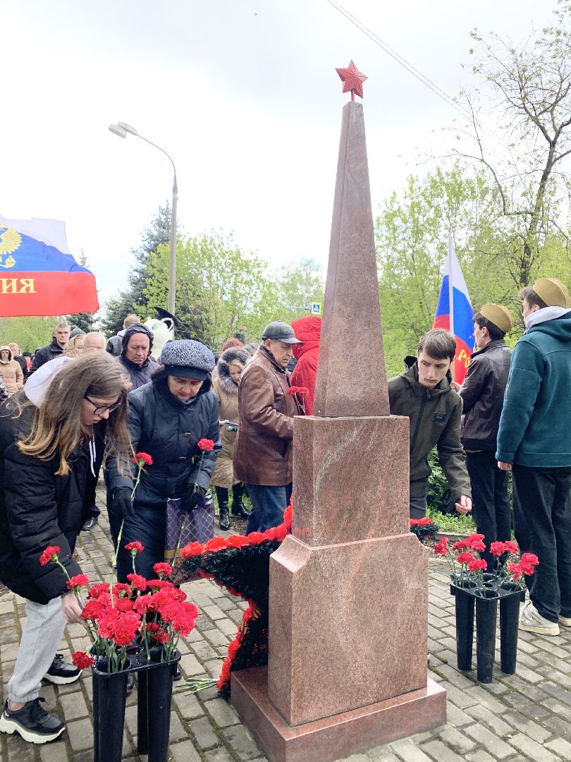 Балашиха, Подмосковье, День Победы, Сиреневый парк Победы 2024, аллея памяти, сиреневая аллея, митинг,