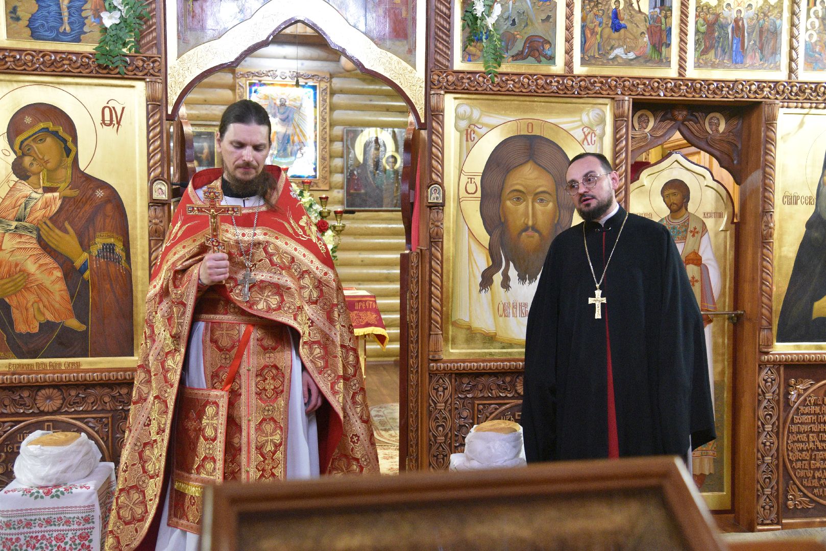 лотошино, храм, пасха, пасхальное богослужение, пасхальные традиции,