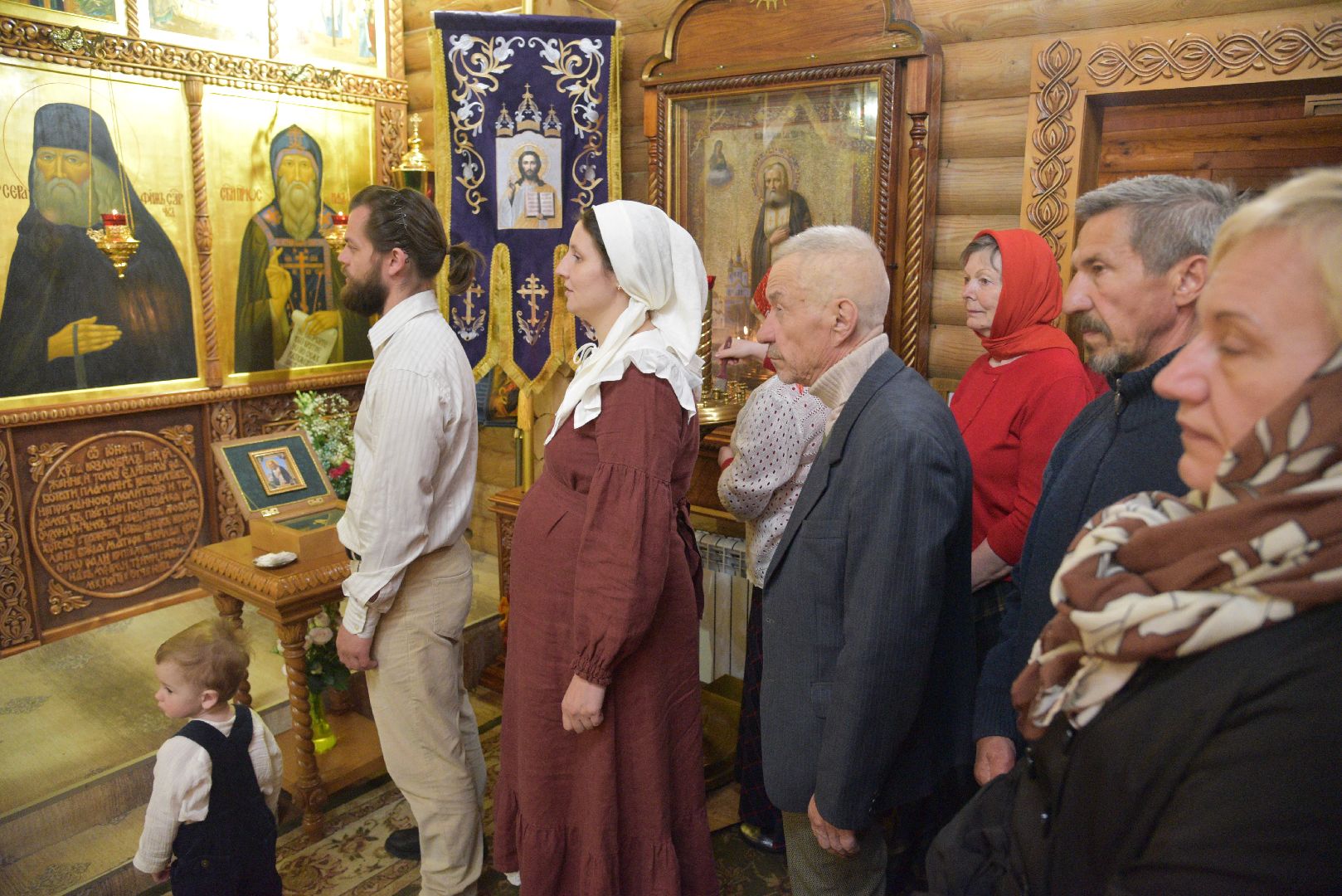 лотошино, храм, пасха, пасхальное богослужение, пасхальные традиции,