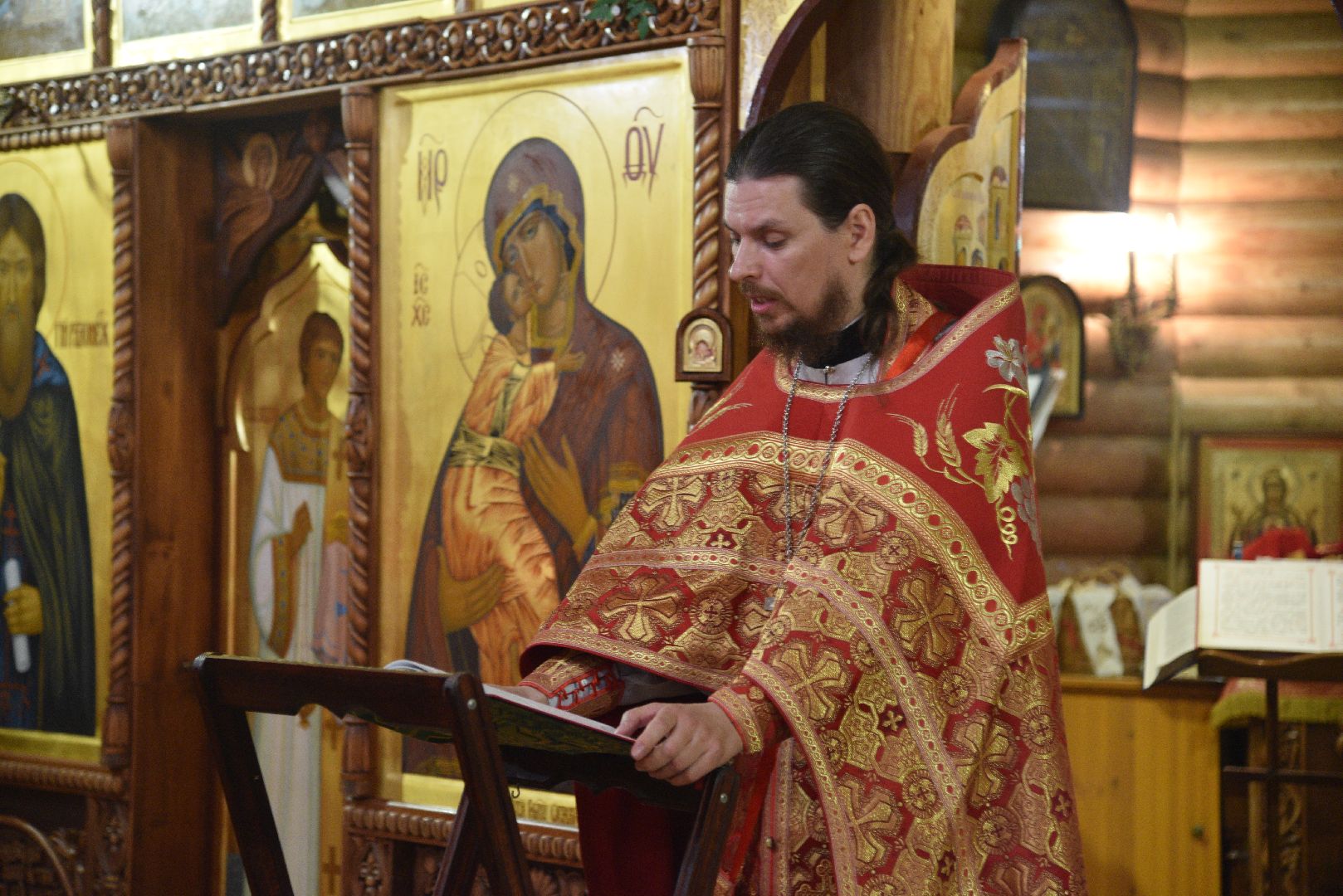 лотошино, храм, пасха, пасхальное богослужение, пасхальные традиции,