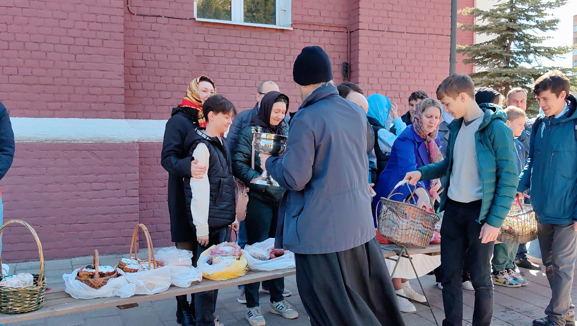 пасха, куличи, пасхальные яства, Великая суббота,