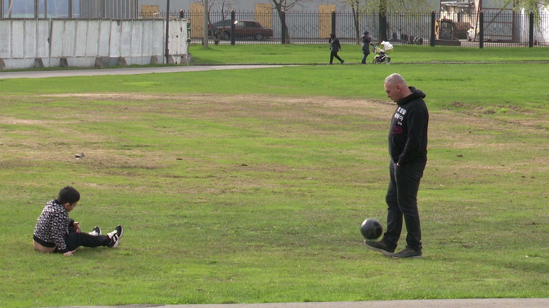 Реутов, спорт, спортобъект, приалит, футбольное поле, газон,