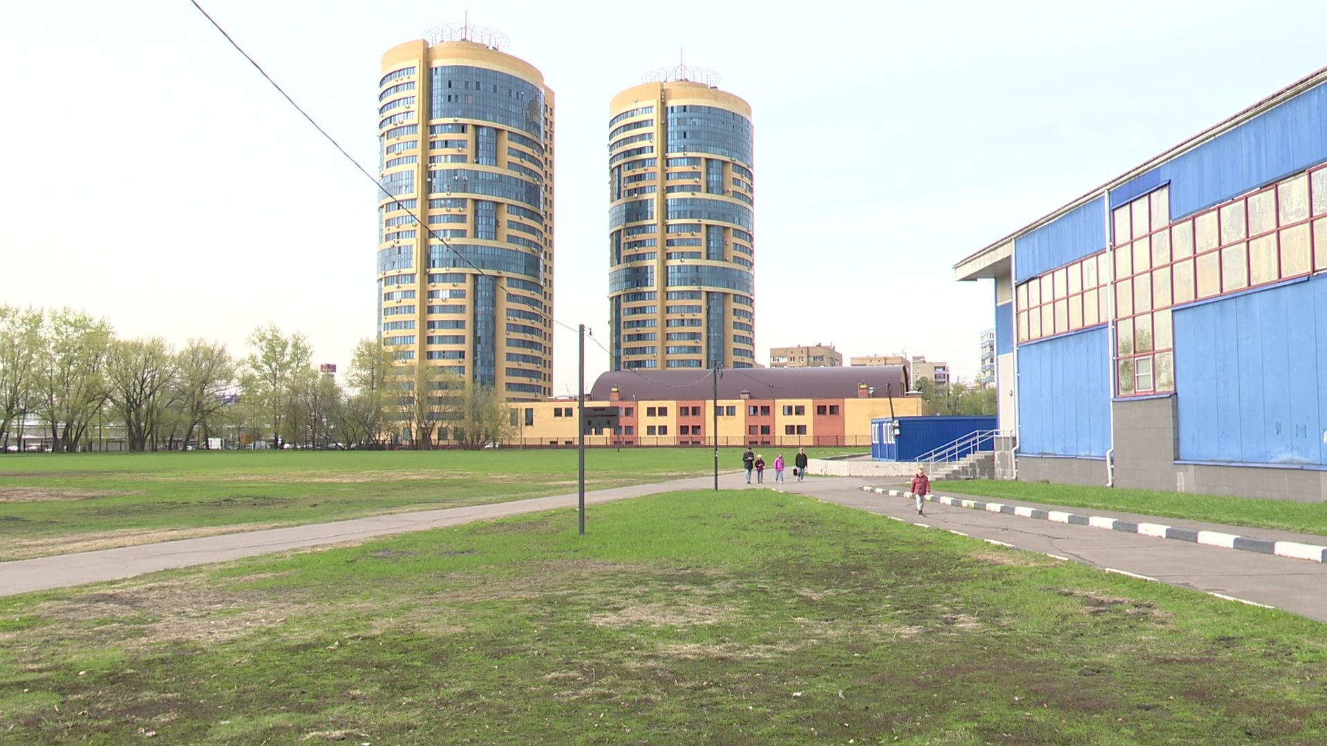 Реутов, спорт, спортобъект, приалит, футбольное поле, газон,