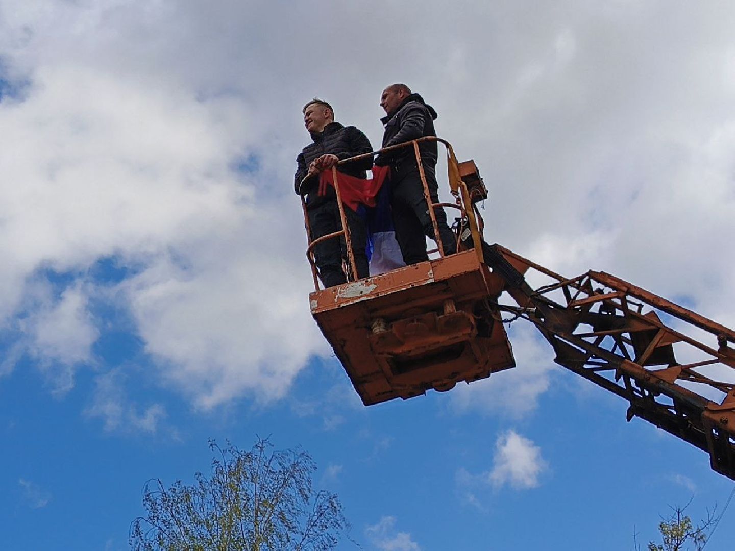 Солнечногорск, 9 мая, подготовка к празднику, советская площадь, день победы,