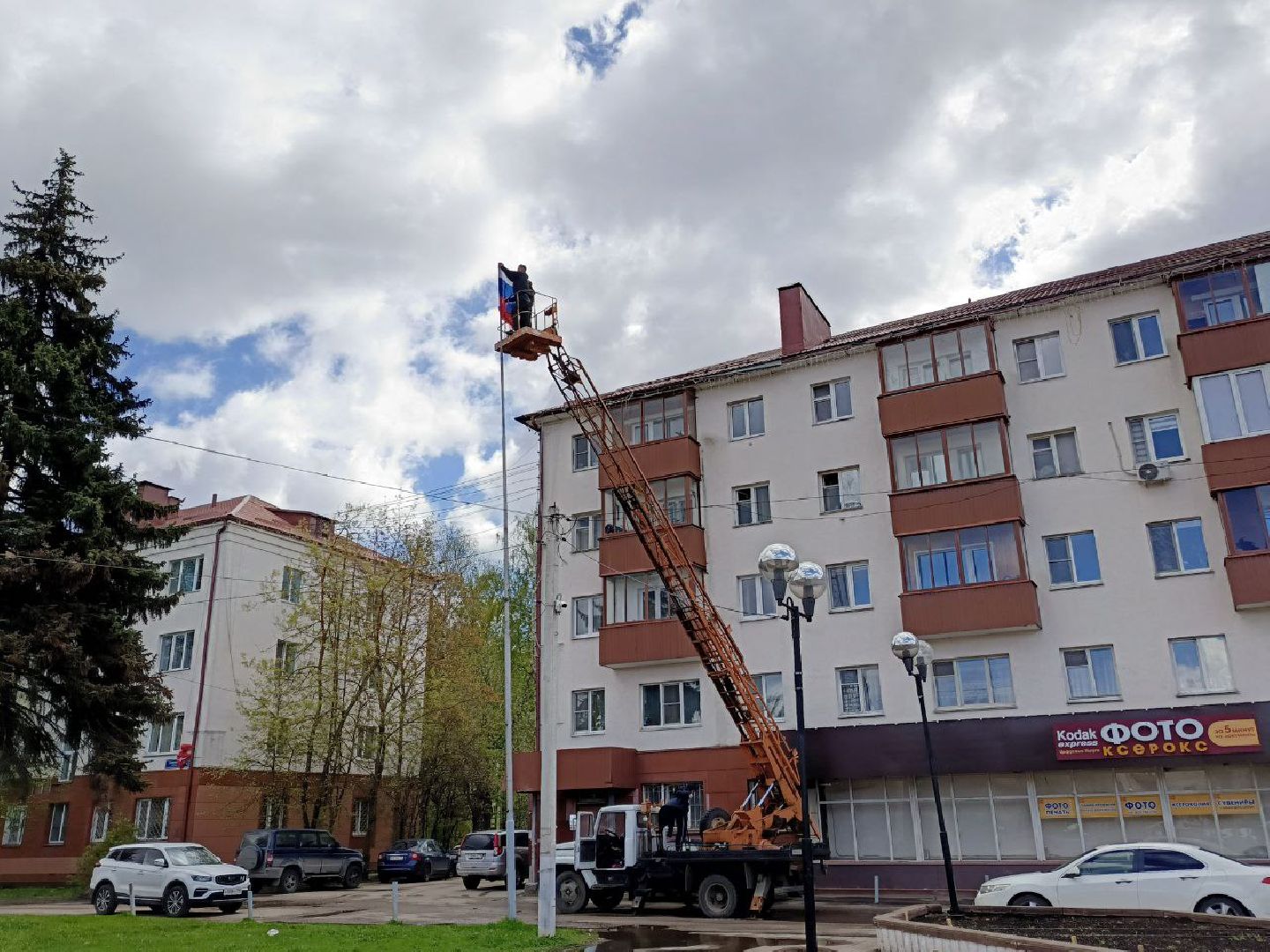 Солнечногорск, 9 мая, подготовка к празднику, советская площадь, день победы,
