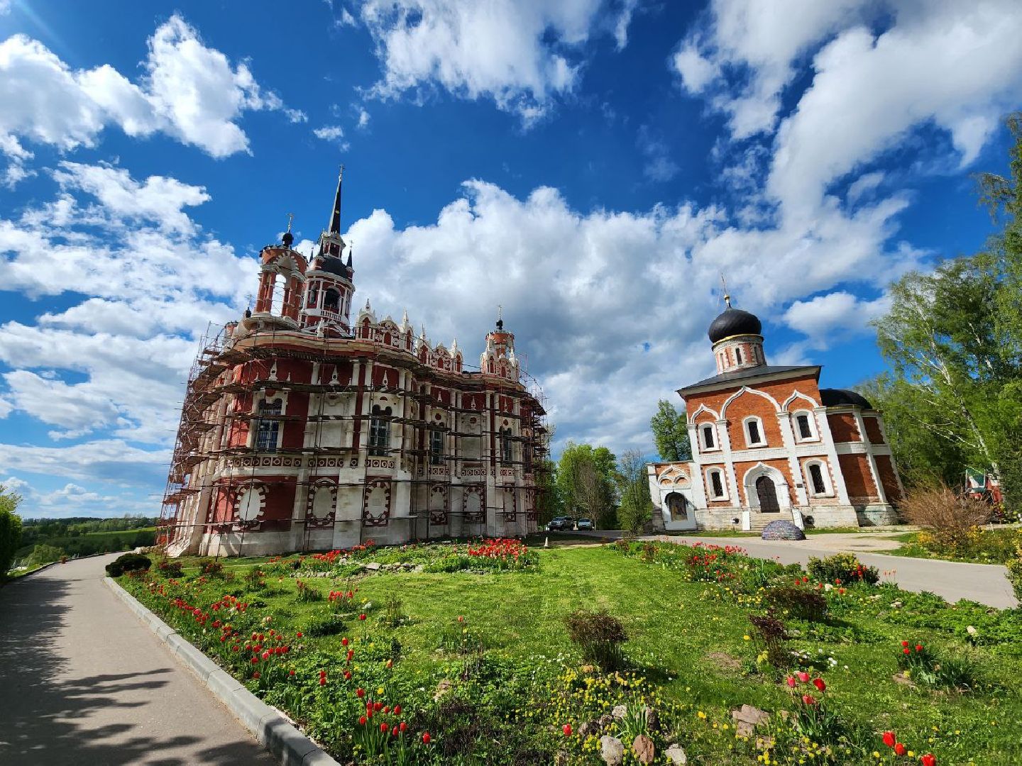 можайск, можайский городской округ, подмосковье, храм, пасхальная неделя, колокольня, православный праздник, колокольный звон,
