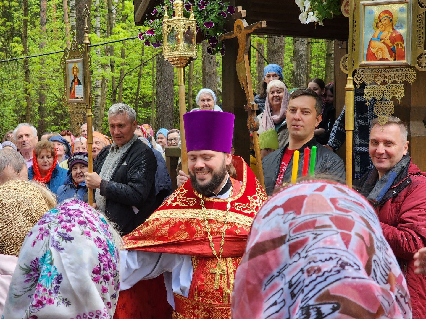 Черноголовка, Пасха,