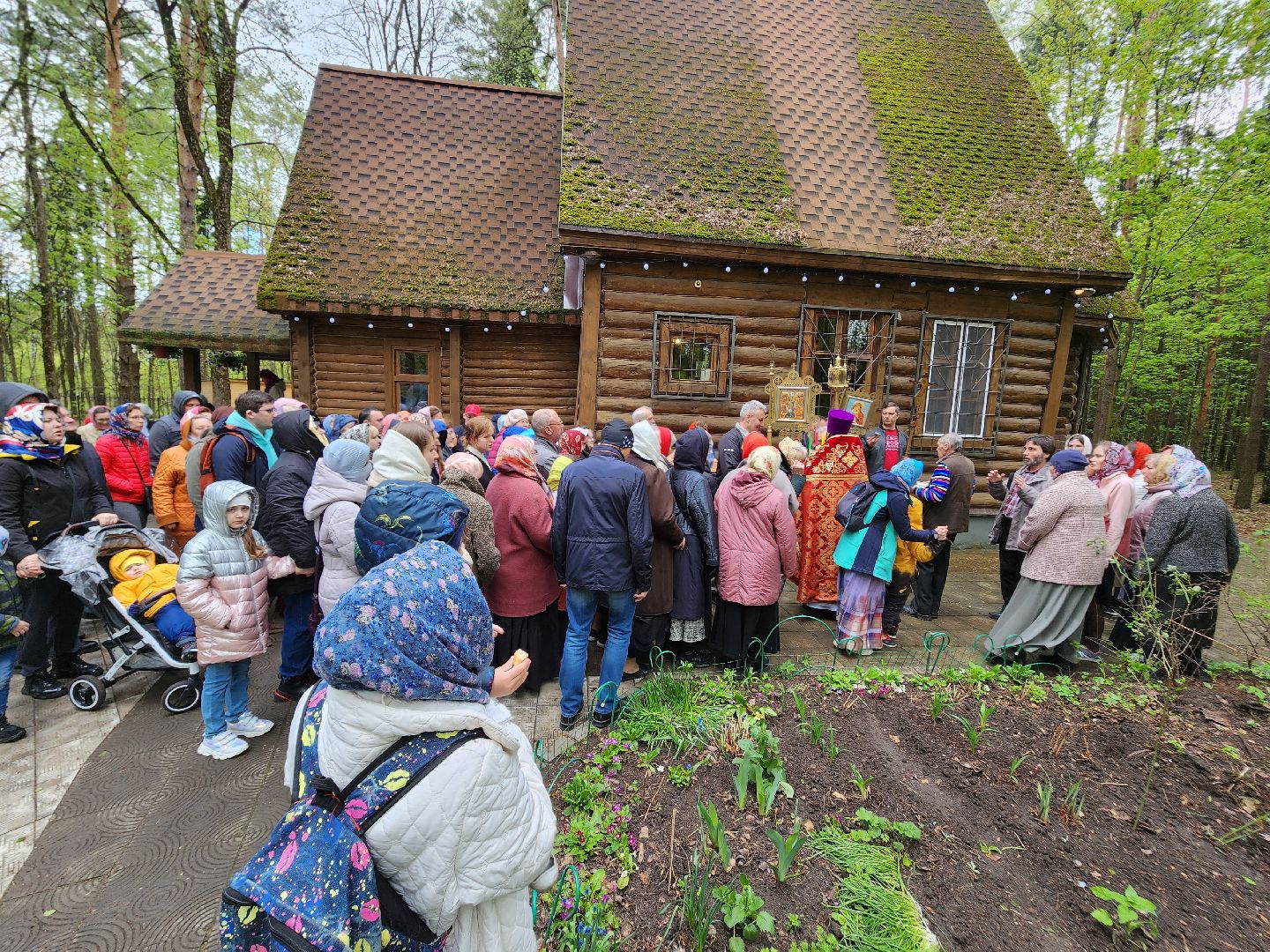 Черноголовка, Пасха,