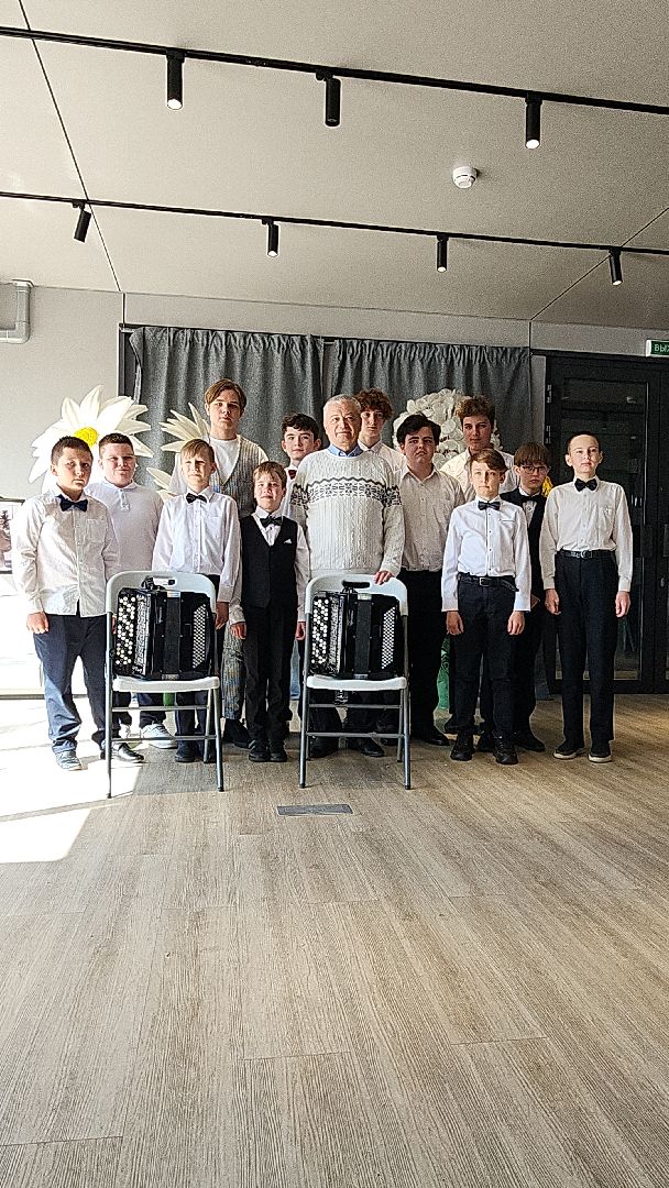 электросталь, культура, культура подмосковья, концерт, баянист, пасха, музыкальная школа,