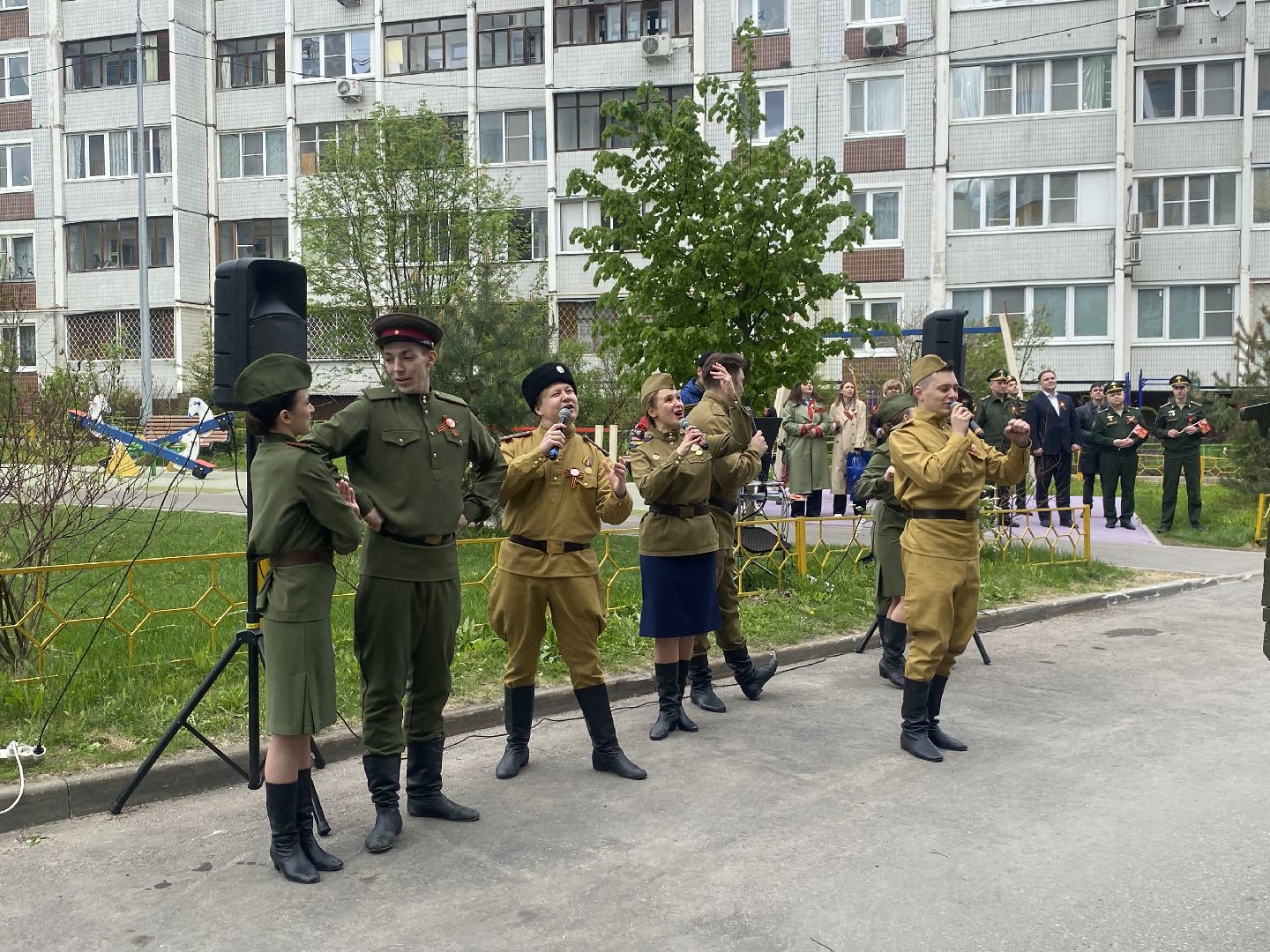ветеран вов, Власиха столица РВСН, Концерт под окнами ветерана, день победы во власихе, День Победы,