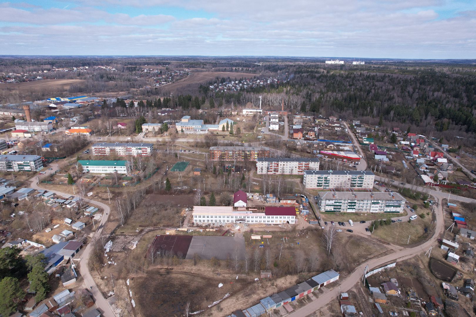 видео с коптера, истра, школа,