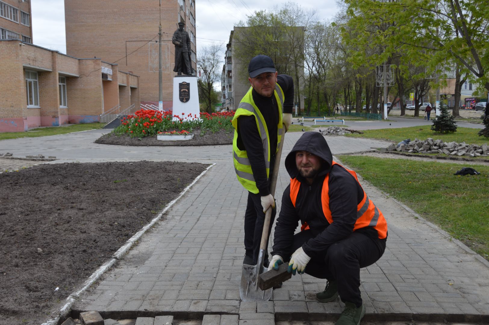 И И Борзов, шатура, ремонт памятника, ремонт памятника вов, маршал Борзов,