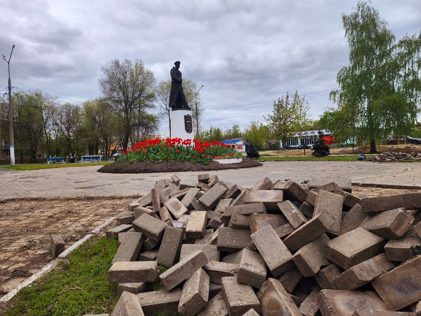 И И Борзов, шатура, ремонт памятника, ремонт памятника вов, маршал Борзов,