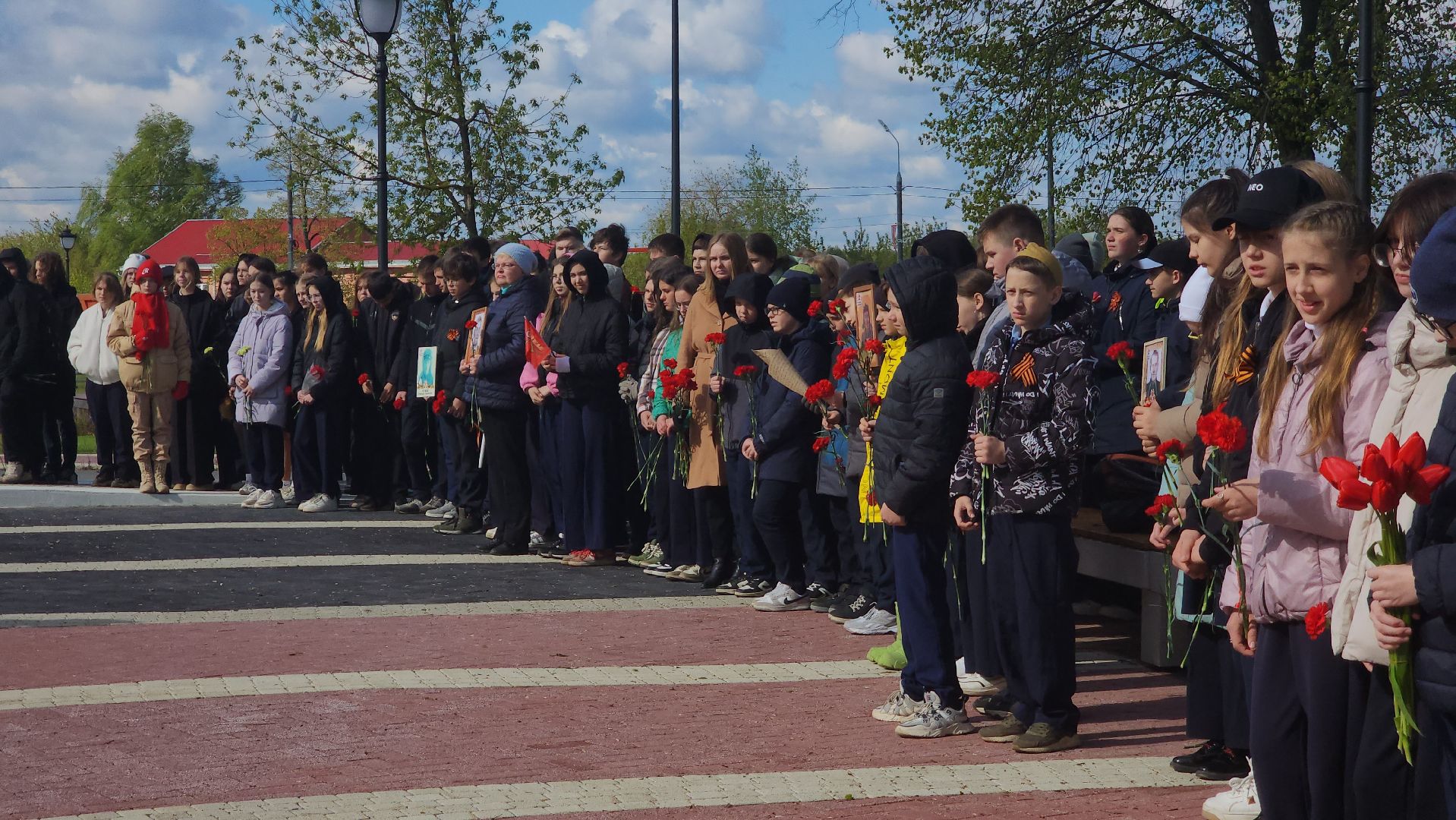 Павловский Посад, Городской округ Павловский Посад, Люди, день победы, Праздник, Цветы, Память,