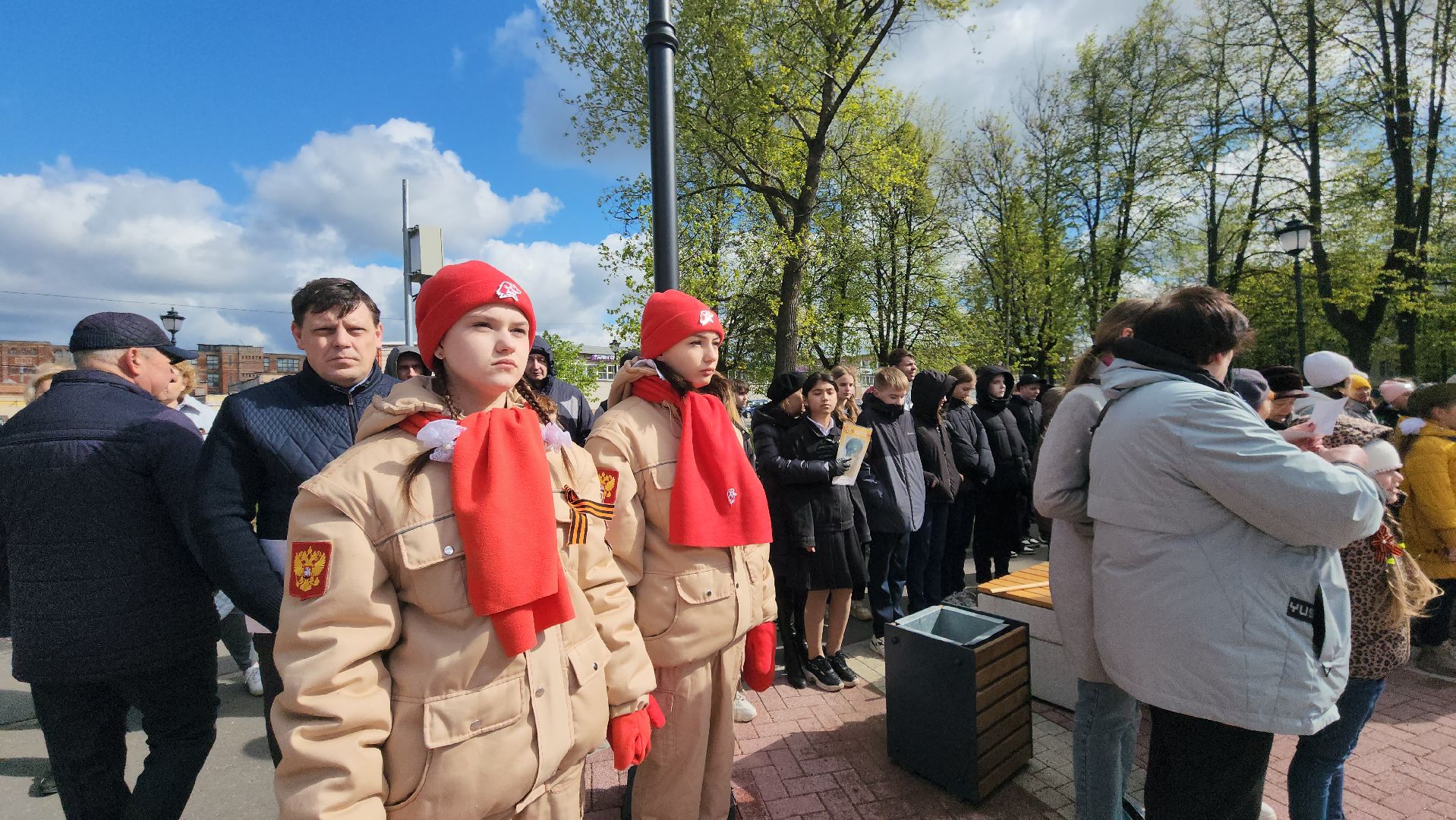 Павловский Посад, Городской округ Павловский Посад, Люди, день победы, Праздник, Цветы, Память,