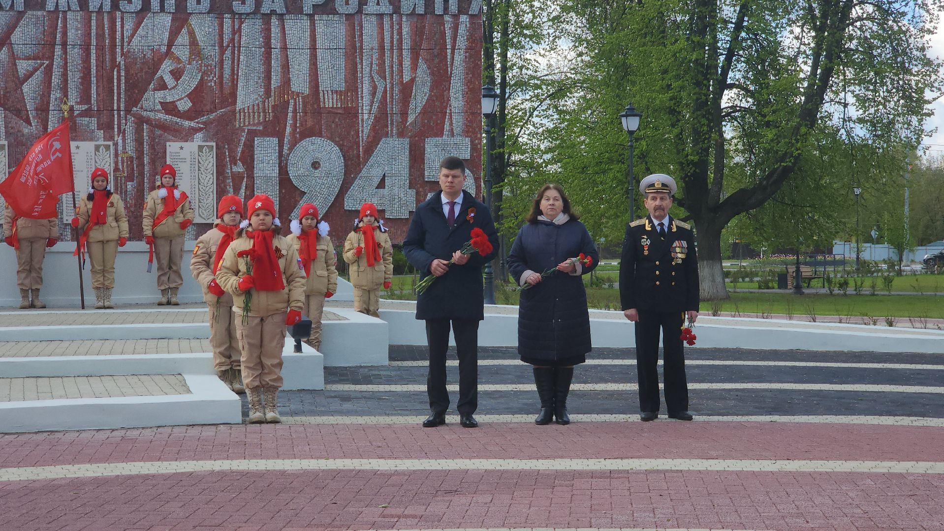 Павловский Посад, Городской округ Павловский Посад, Люди, день победы, Праздник, Цветы, Память,
