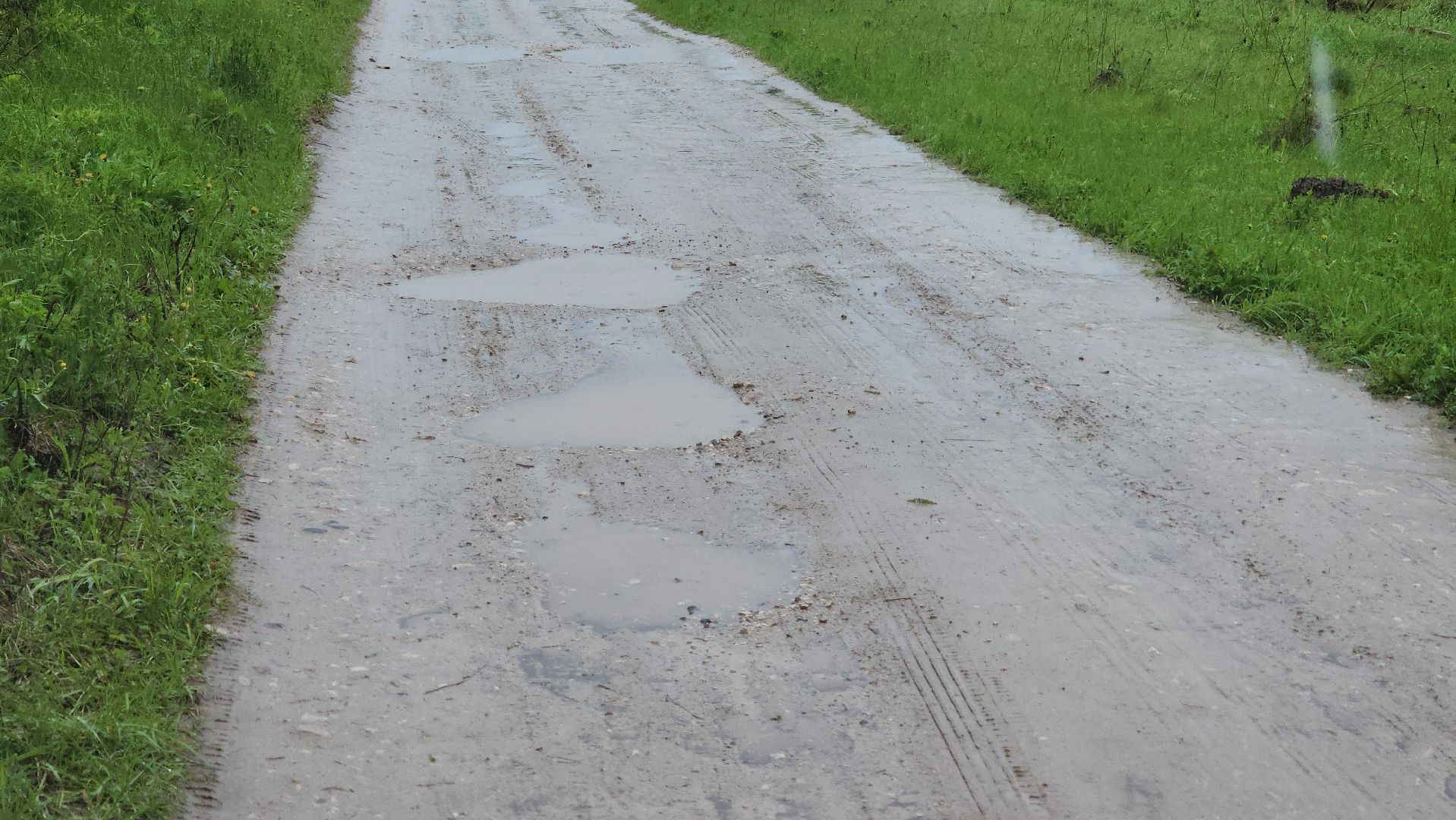 кашира, умрышенка, дорога, щебень, ямы, ремонт дороги, отсыпка асфальтной крошкой, мку управление строительства,