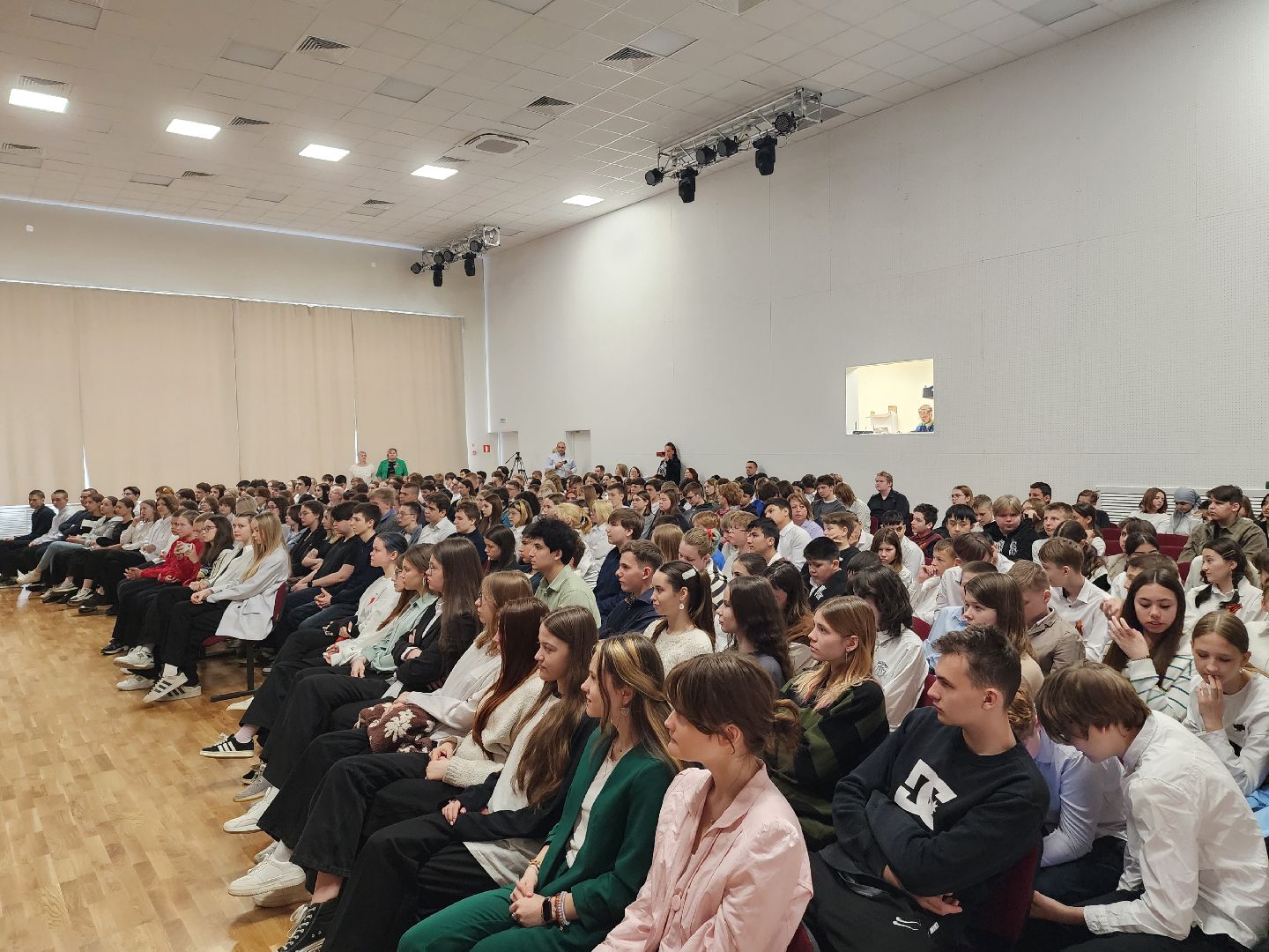 разговоры о важном, космонавт, встречи с интересными людьми,