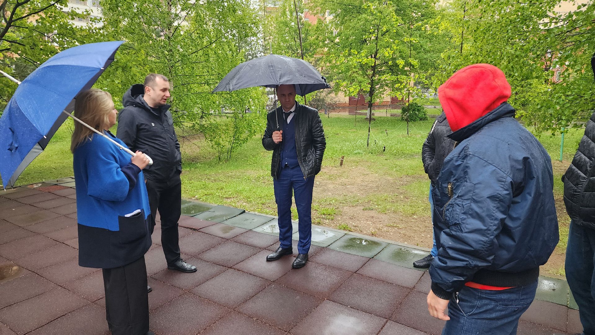 пеший обход, заместители главы городского округа, Григорий Грибанов, Ольга Алферова, график, еженедельно, Алла Дунаевич, ул Гризодубовой, ул Грищенко, ул луч, содержание территорий,