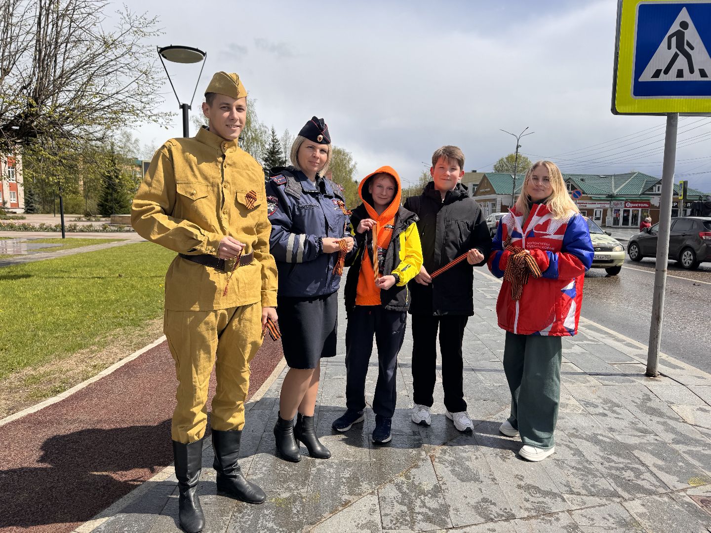 волонтеры, шаховская, георгиевская лента, георгиевская ленточка,