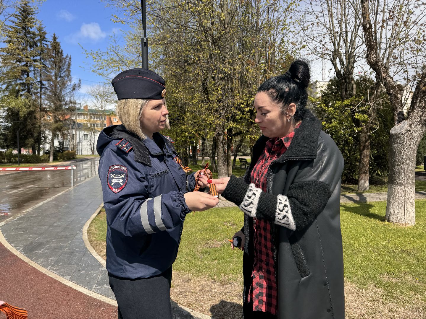 волонтеры, шаховская, георгиевская лента, георгиевская ленточка,