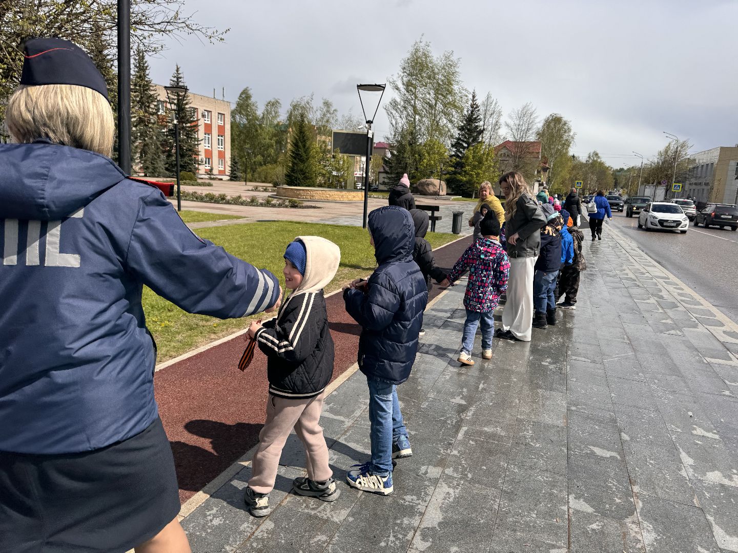 волонтеры, шаховская, георгиевская лента, георгиевская ленточка,