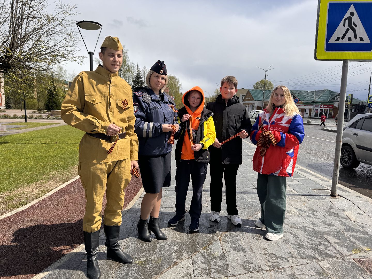 волонтеры, шаховская, георгиевская лента, георгиевская ленточка,