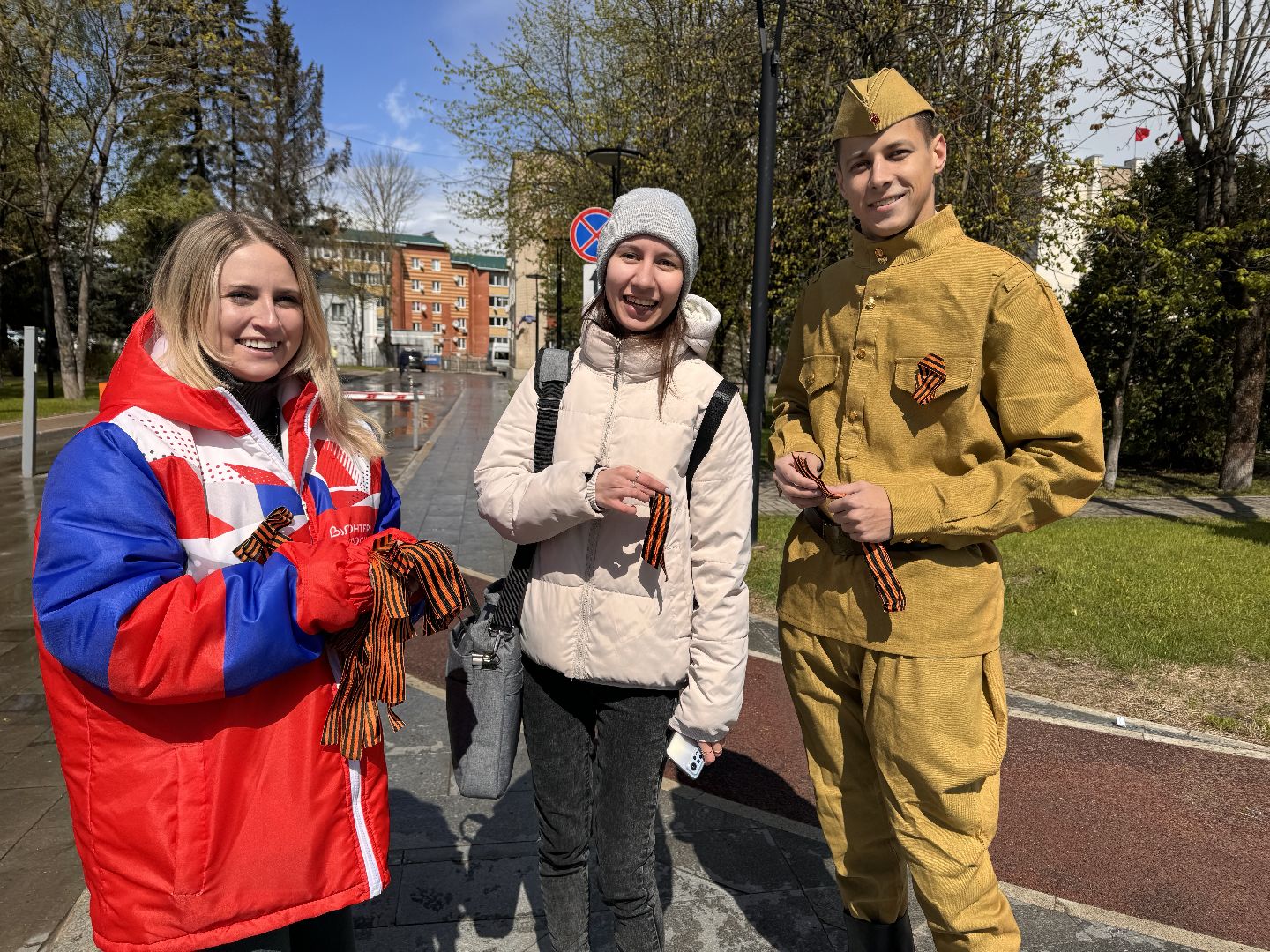 волонтеры, шаховская, георгиевская лента, георгиевская ленточка,