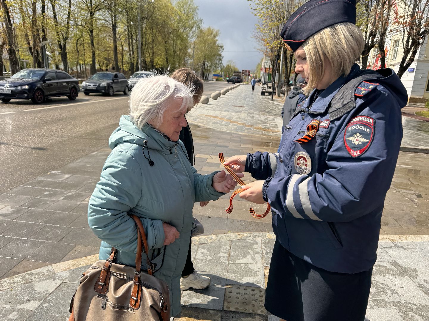 волонтеры, шаховская, георгиевская лента, георгиевская ленточка,