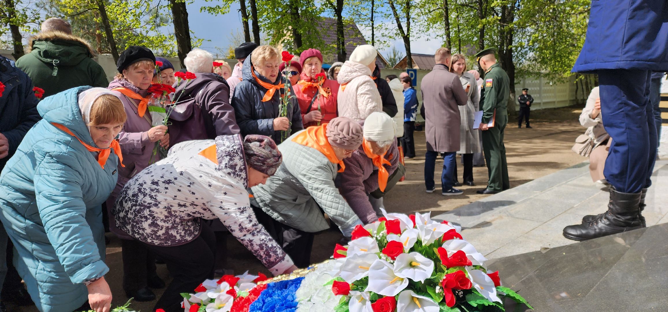 раменское, общество, памятное мероприятие на центральном городском кладбище, возложение цветов к мемориалу скорбящей матери,