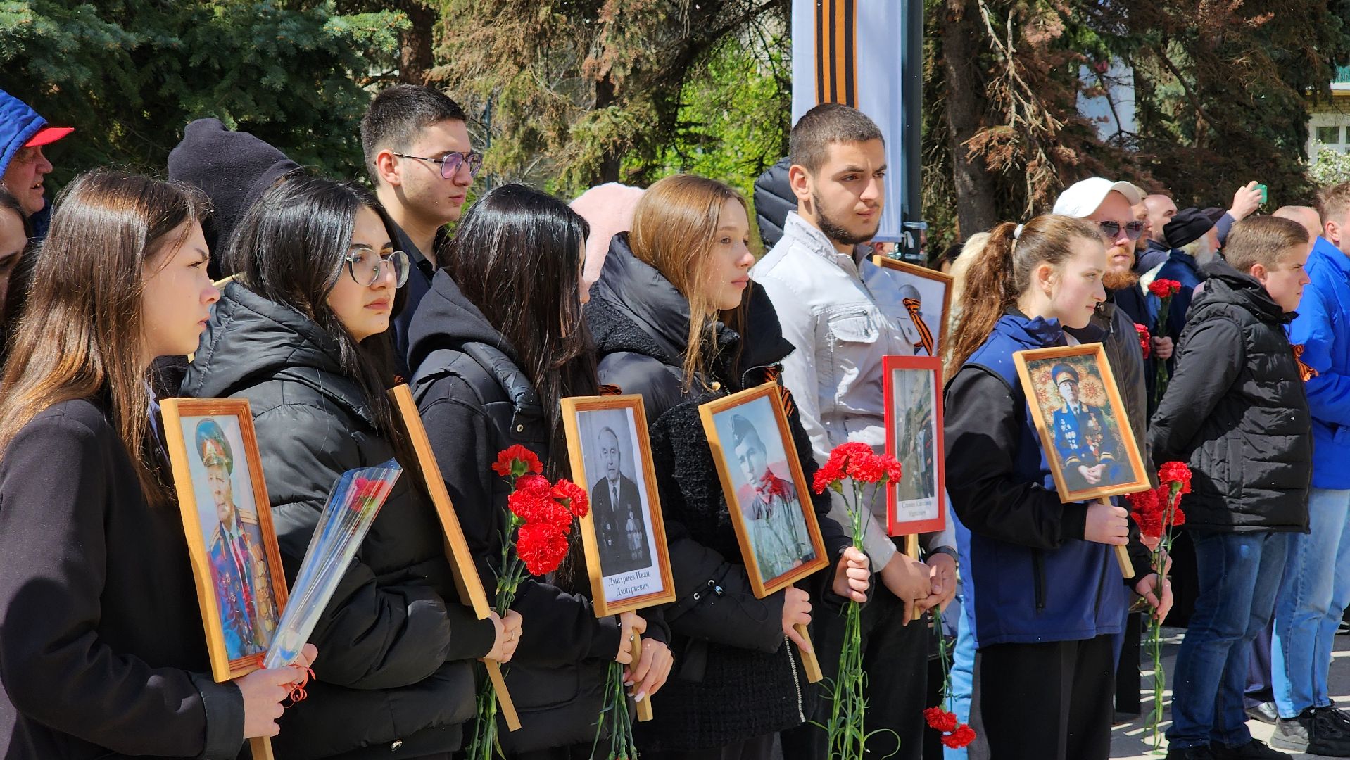День Победы, митинг памяти, минута молчания,