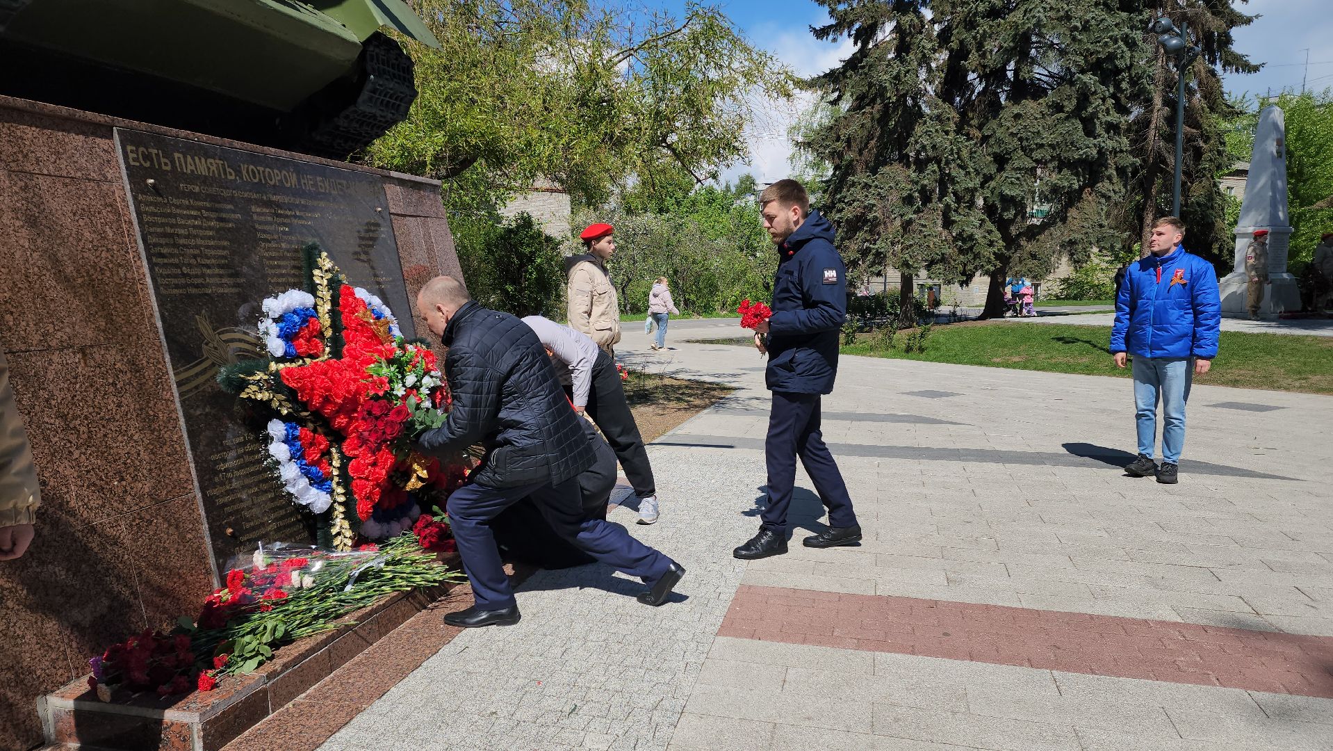 День Победы, митинг памяти, минута молчания,