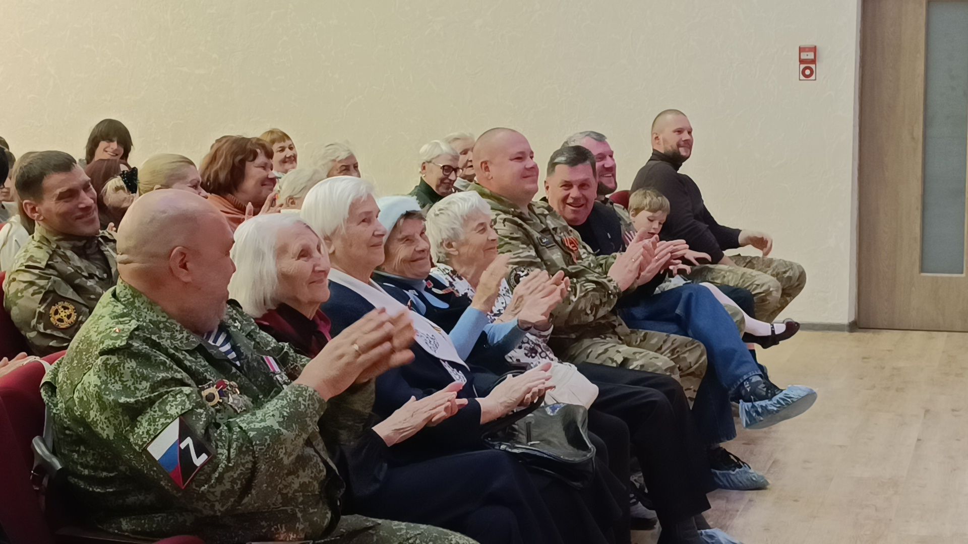 фронтовая гармонь, лобня, песни военных лет,