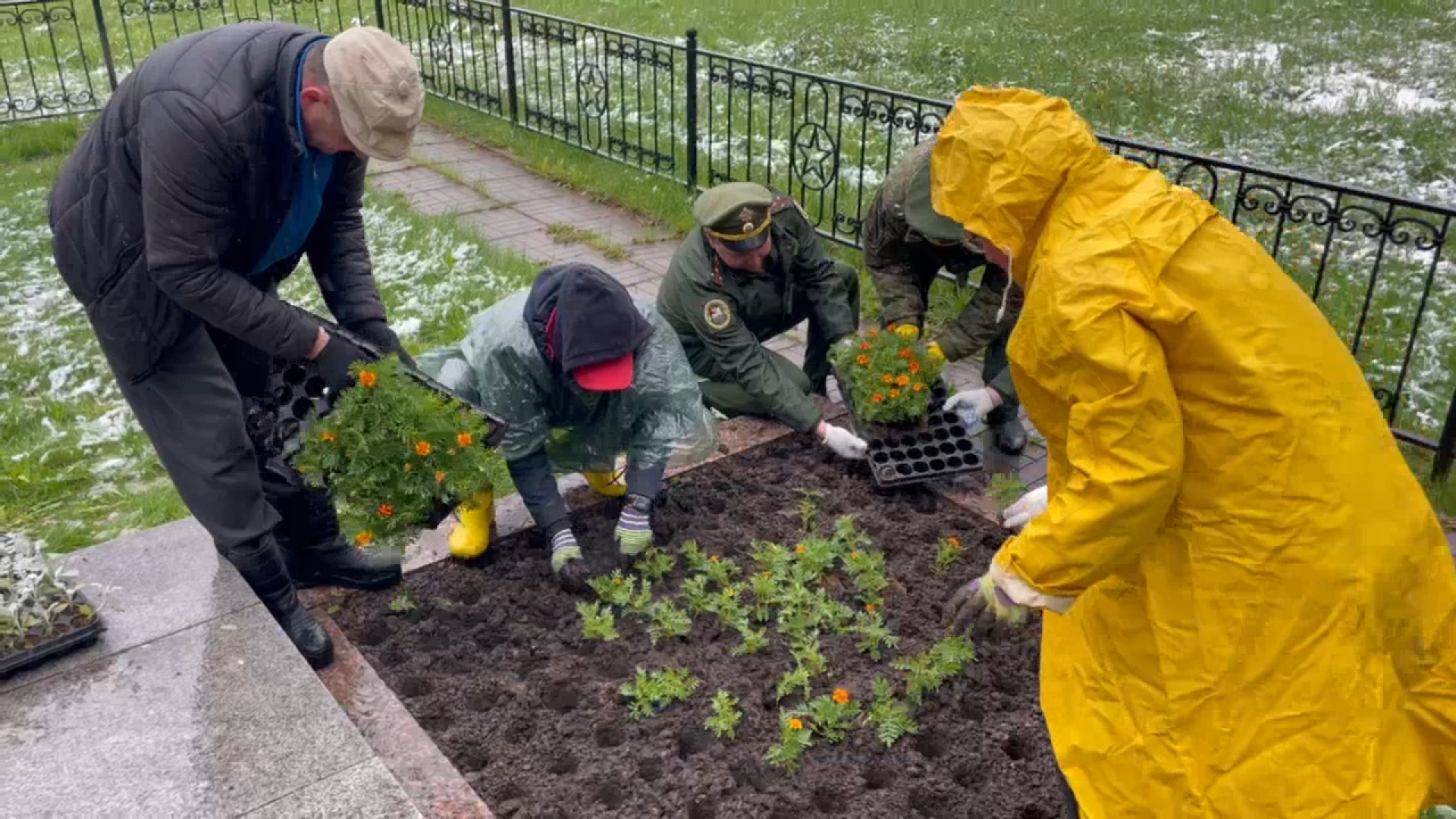 братская могила, оборона Москвы, великая отечественная война, деревня Палицы, контрнаступление под москвой,