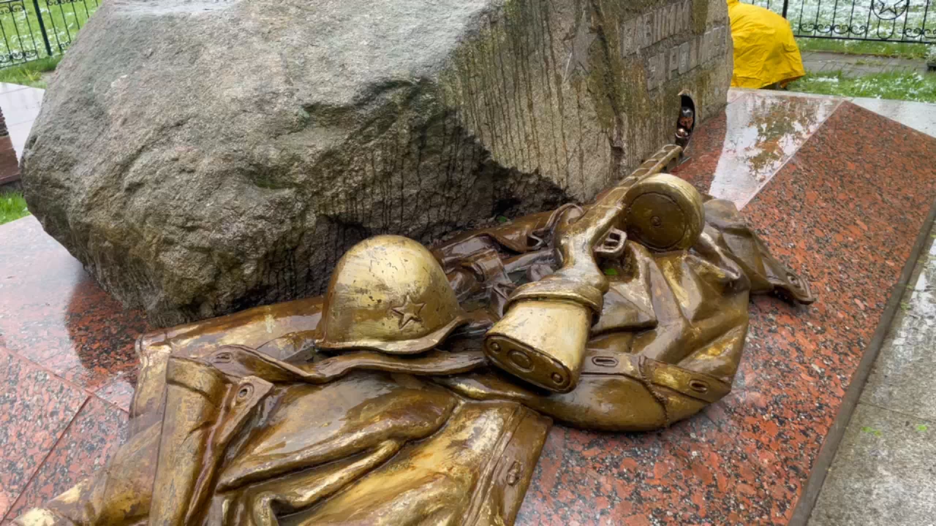 братская могила, оборона Москвы, великая отечественная война, деревня Палицы, контрнаступление под москвой,