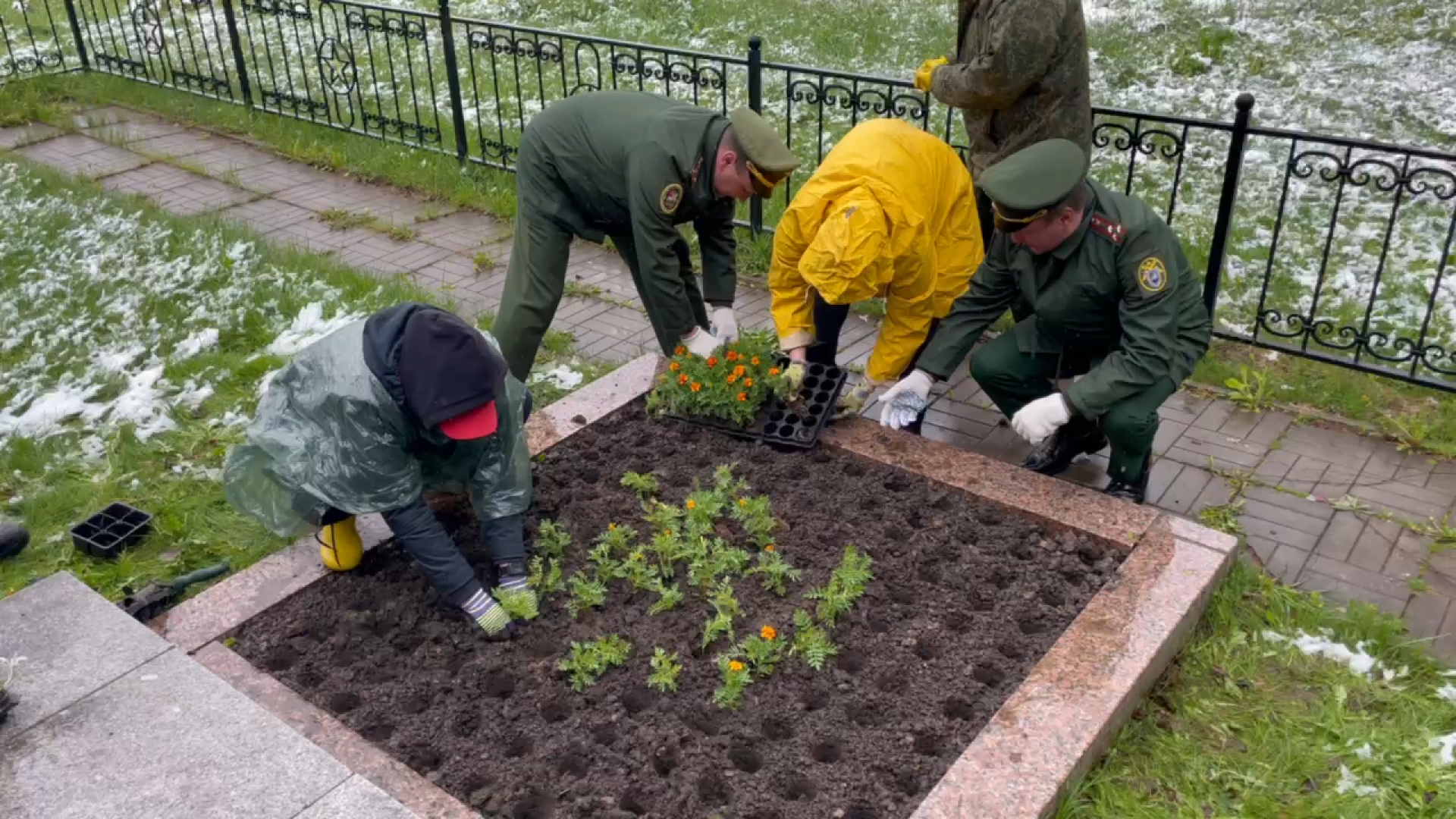 братская могила, оборона Москвы, великая отечественная война, деревня Палицы, контрнаступление под москвой,