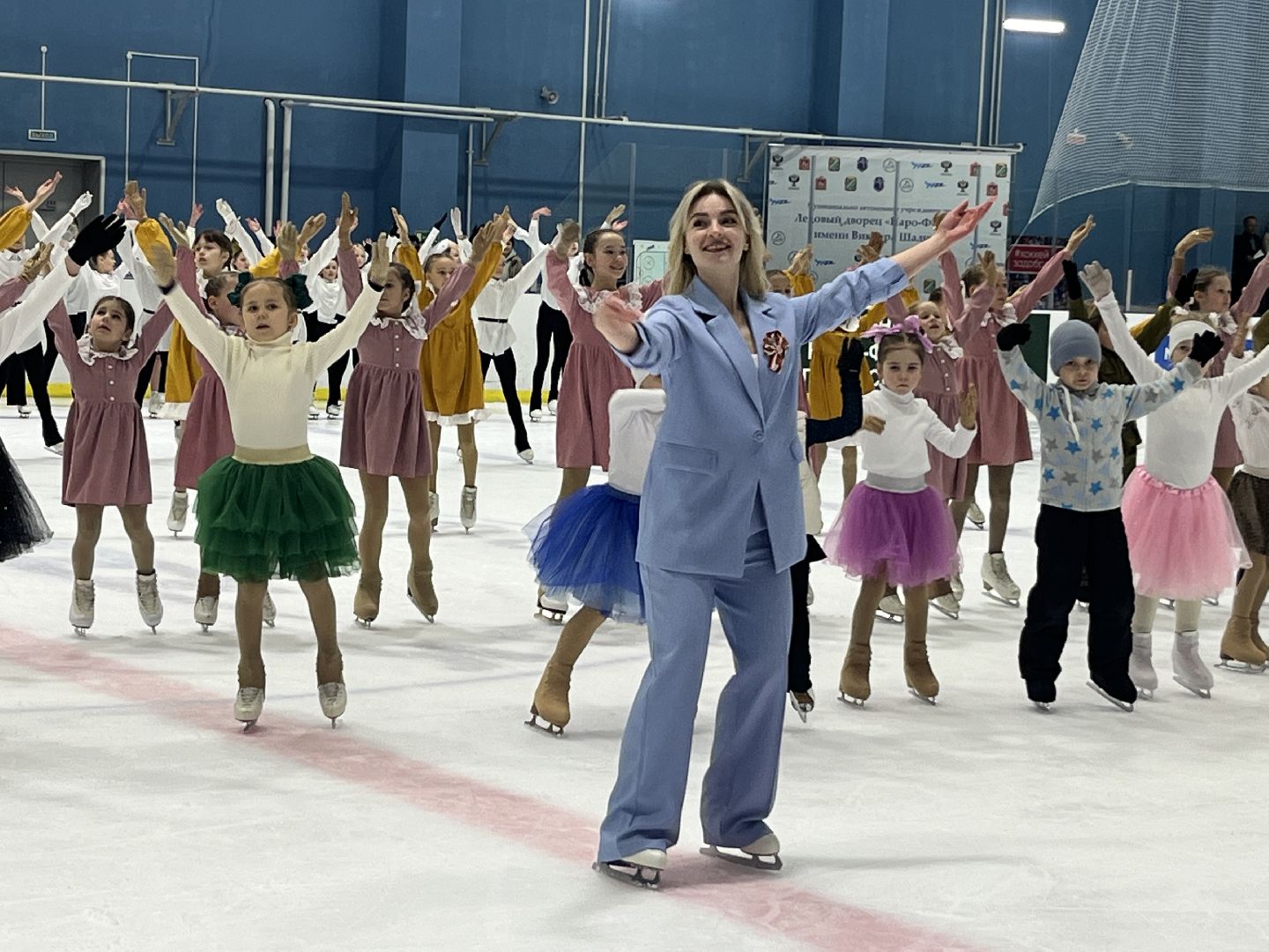 наро-фоминск, наро-фоминский городской округ, Ледовый дворец наро-фоминск, юные фигуристы, День Победы,