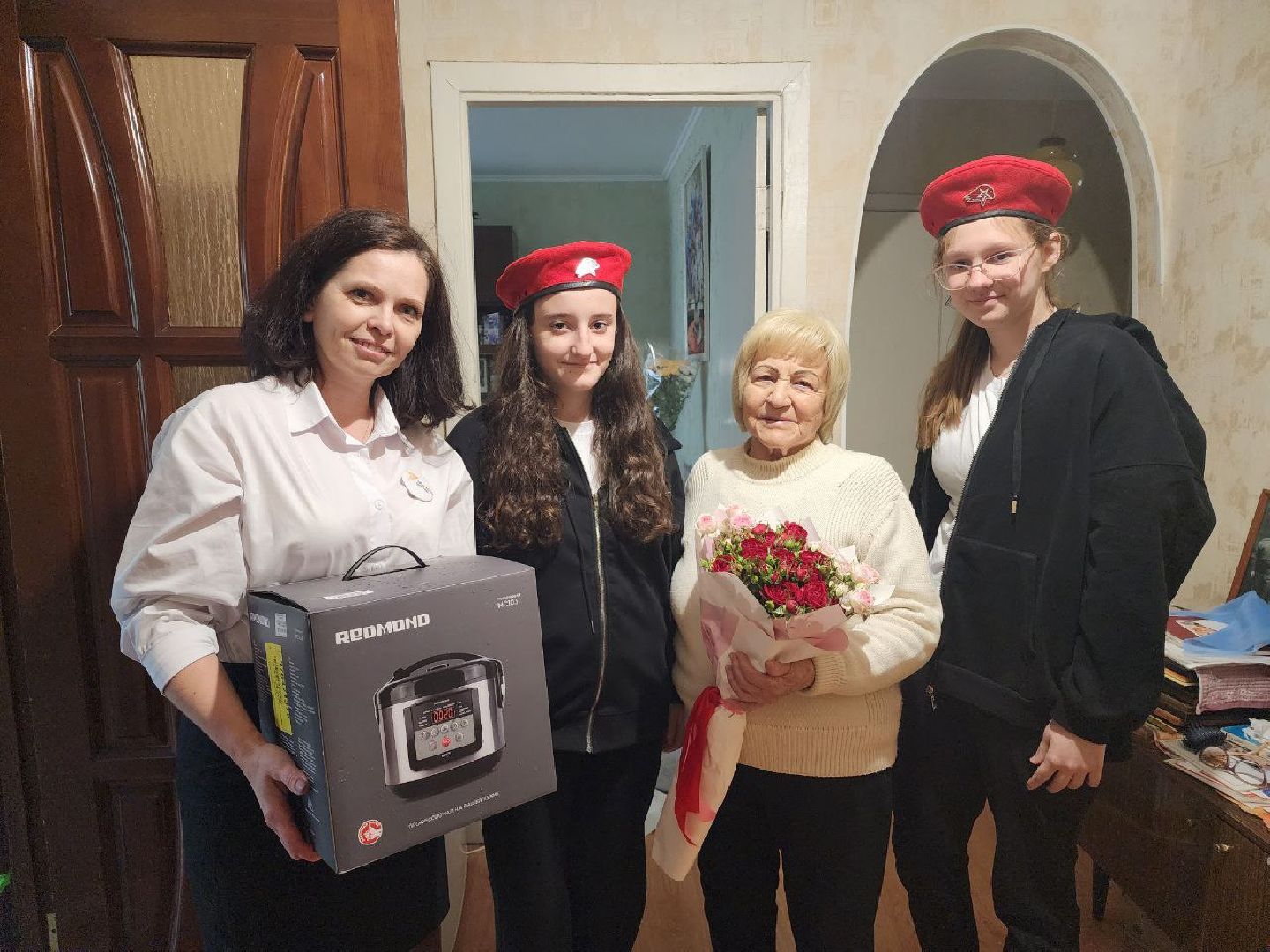 чехов, день победы, ветеран вов, школьники, поздравления, 9 мая, великая отечественная война,