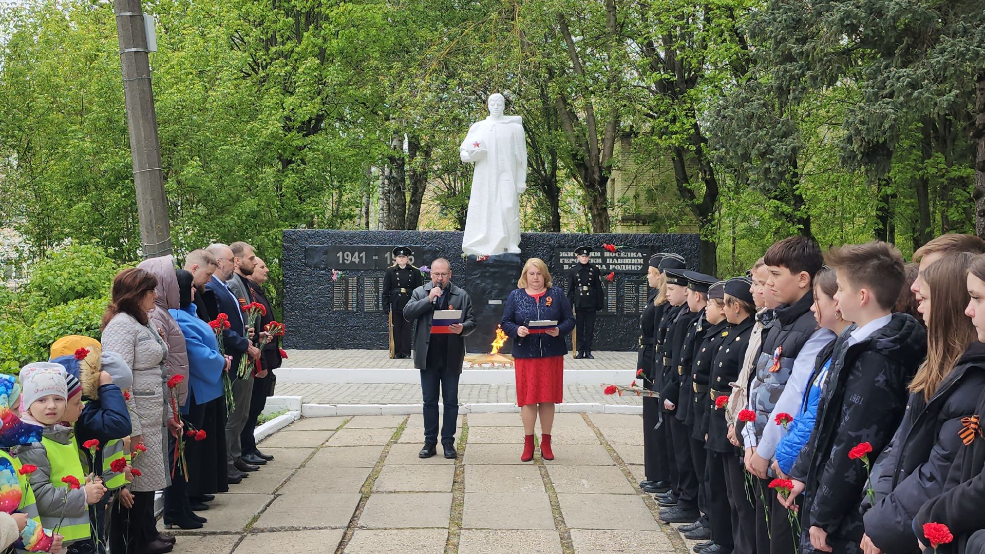 серпухов, улица крюкова, вечный огонь, день победы, праздничный митинг, 9 мая,