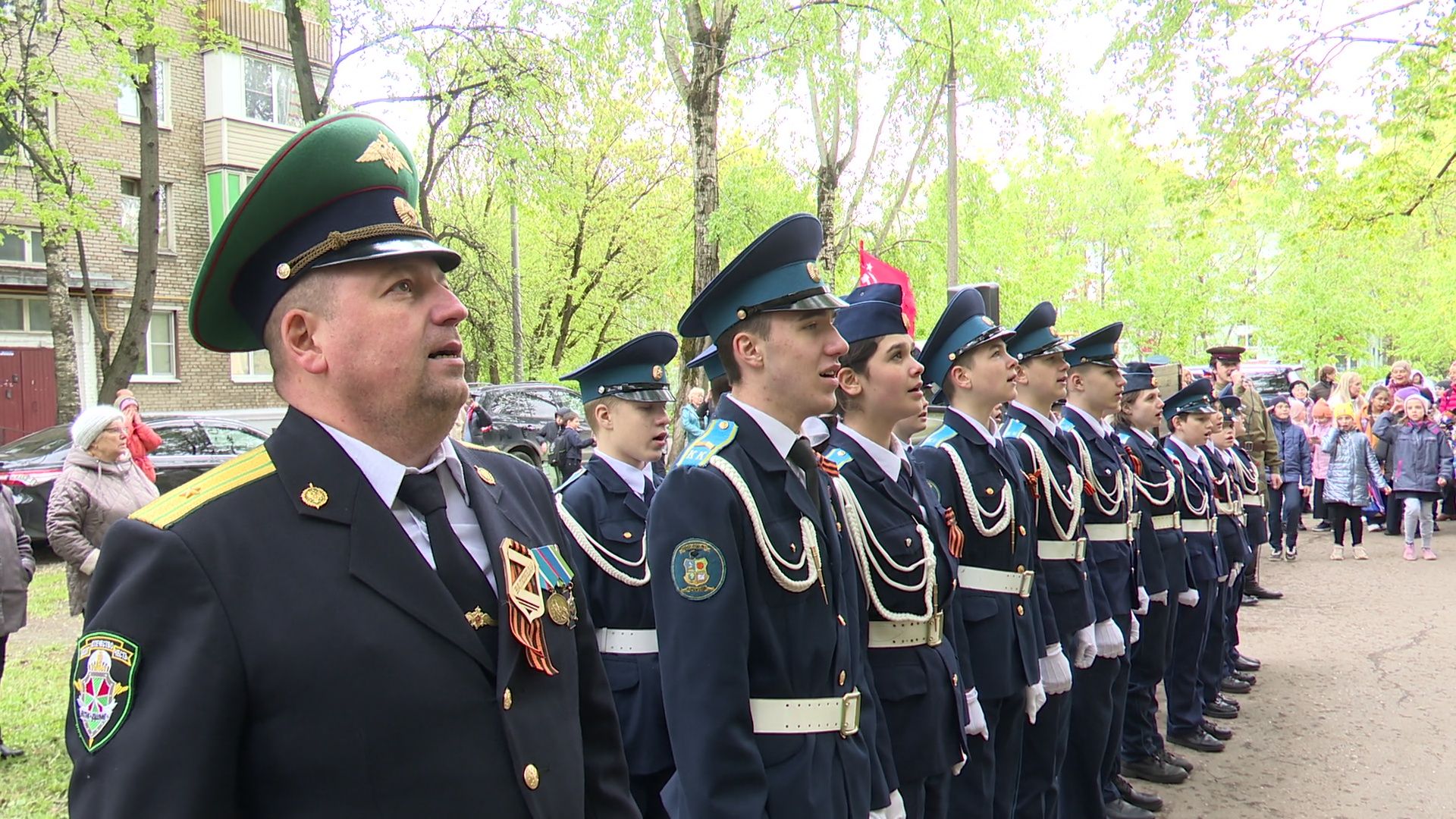 Реутов, день победы, праздник со слезами на глазах, парад у дома ветерана, я помню, я горжусь,ветераны войны,