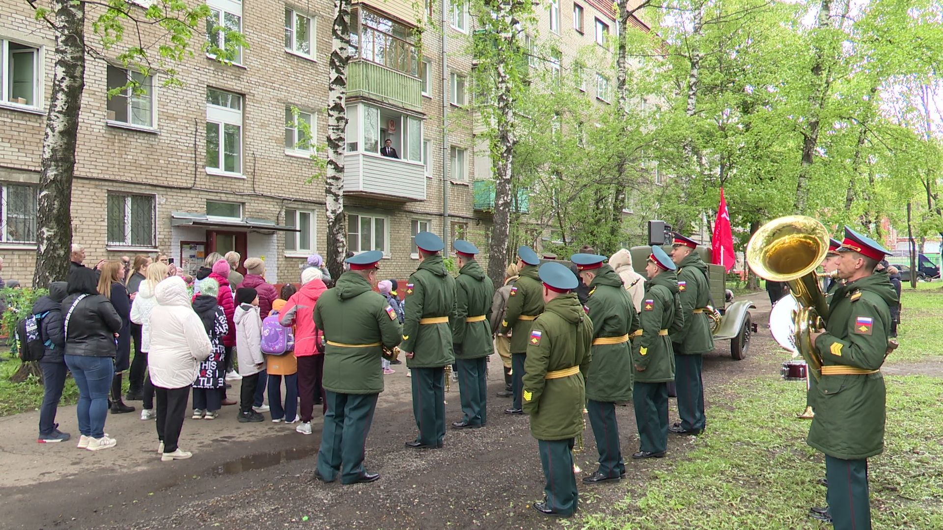 Реутов, день победы, праздник со слезами на глазах, парад у дома ветерана, я помню, я горжусь,ветераны войны,