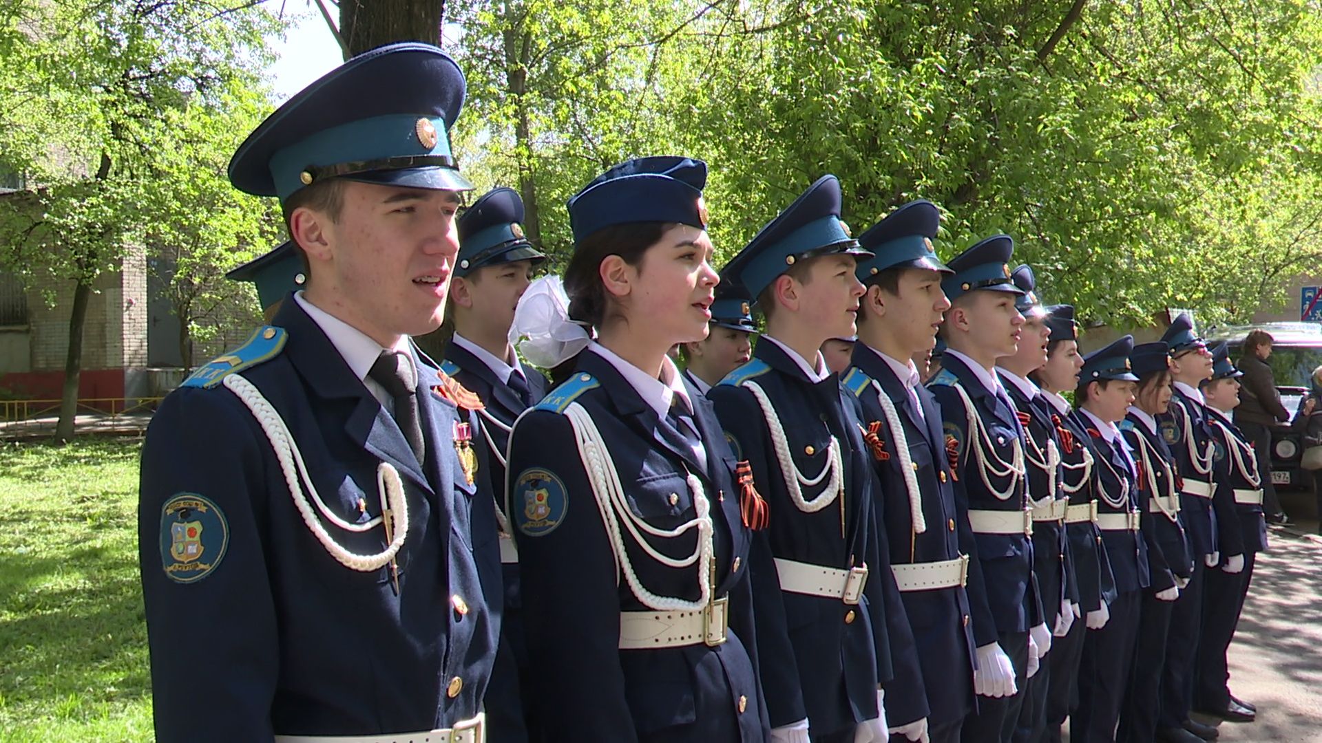 Реутов, день победы, праздник со слезами на глазах, парад у дома ветерана, я помню, я горжусь,ветераны войны,