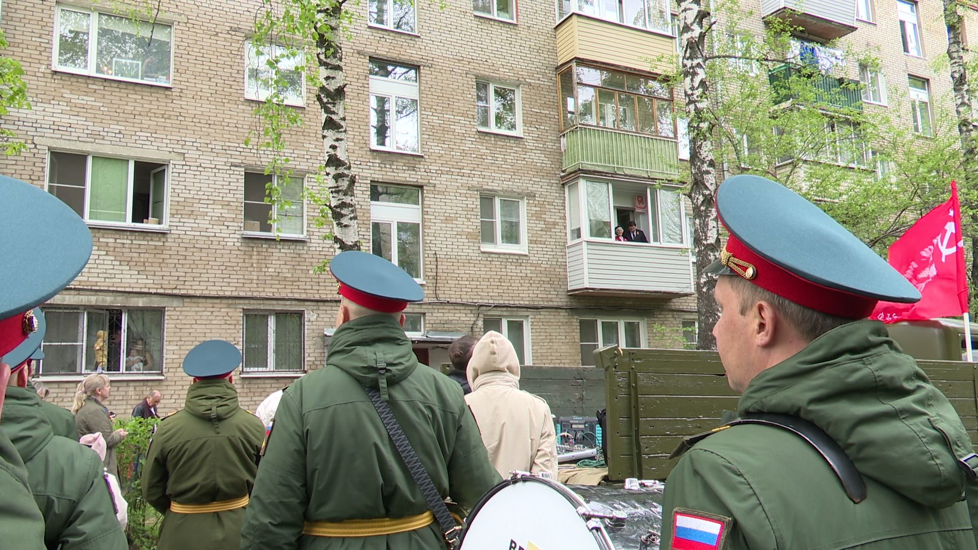 Реутов, день победы, праздник со слезами на глазах, парад у дома ветерана, я помню, я горжусь,ветераны войны,
